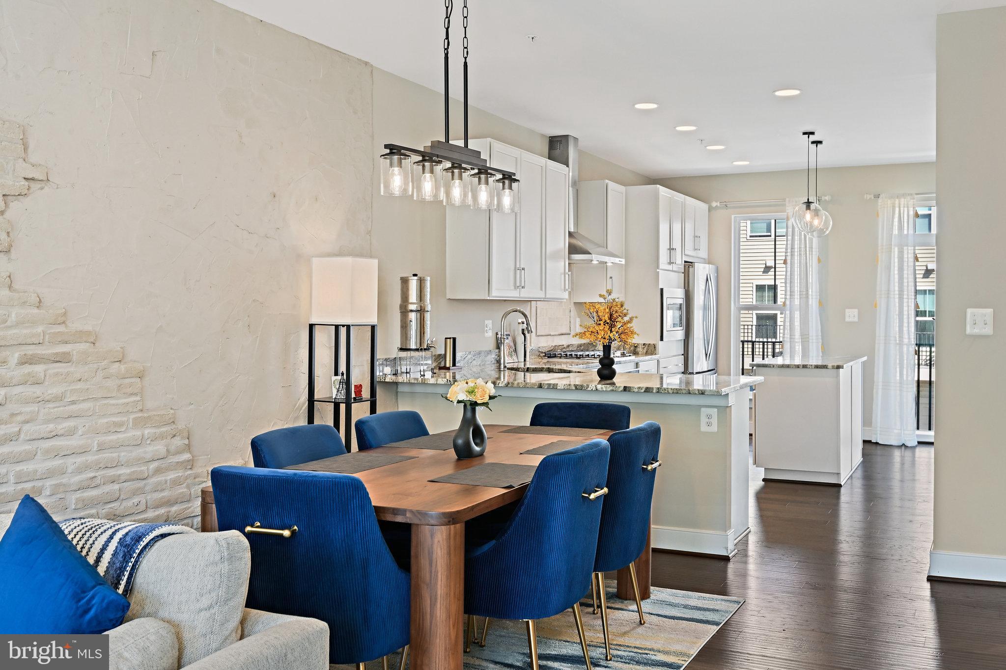 BRAMBLETON TOWN CENTER - Residential