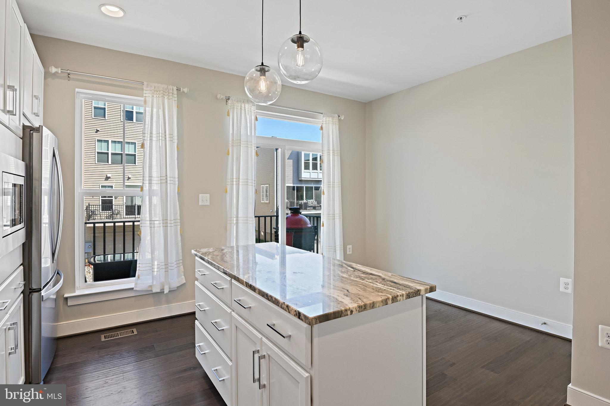 BRAMBLETON TOWN CENTER - Residential