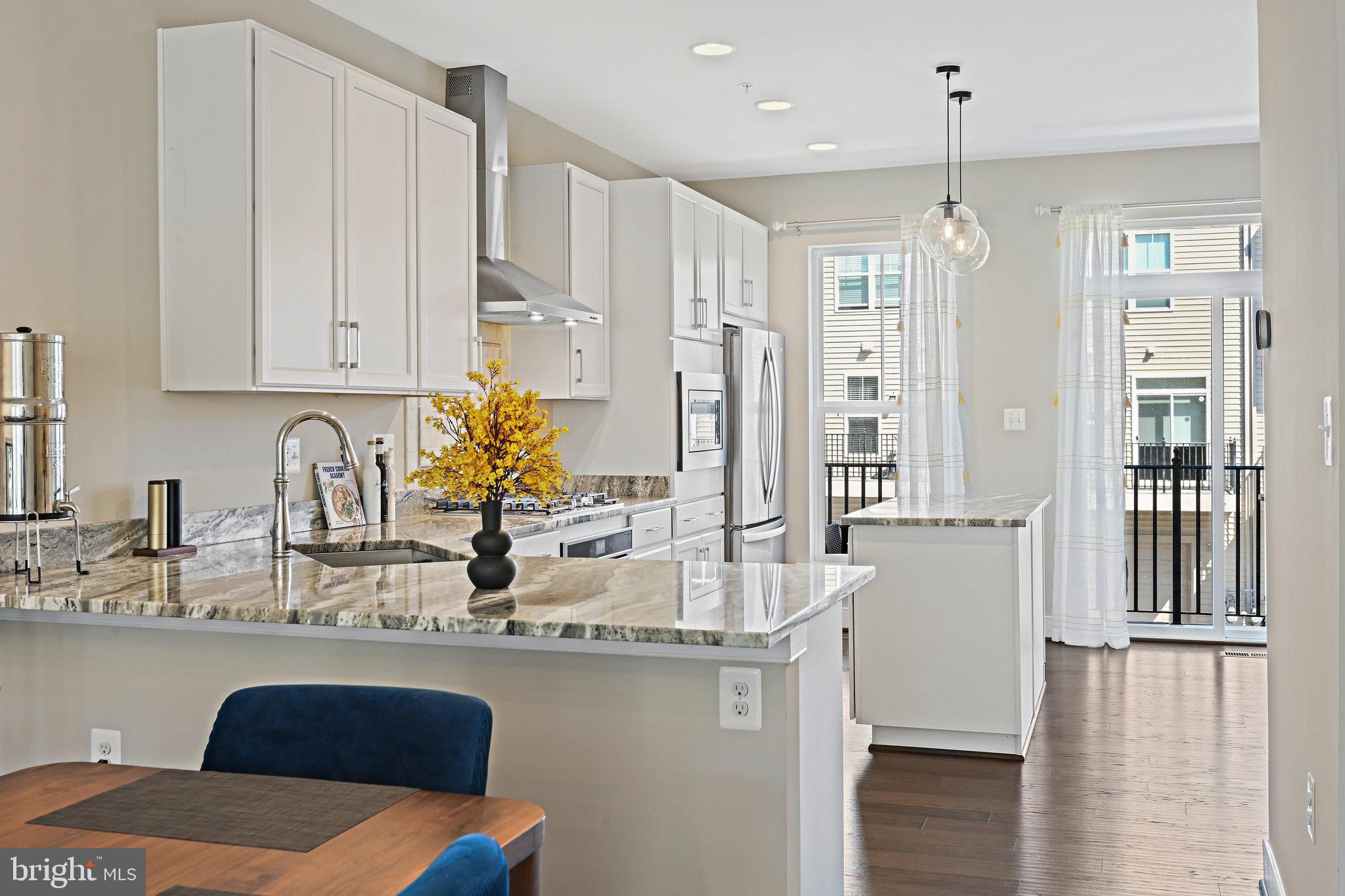 BRAMBLETON TOWN CENTER - Residential