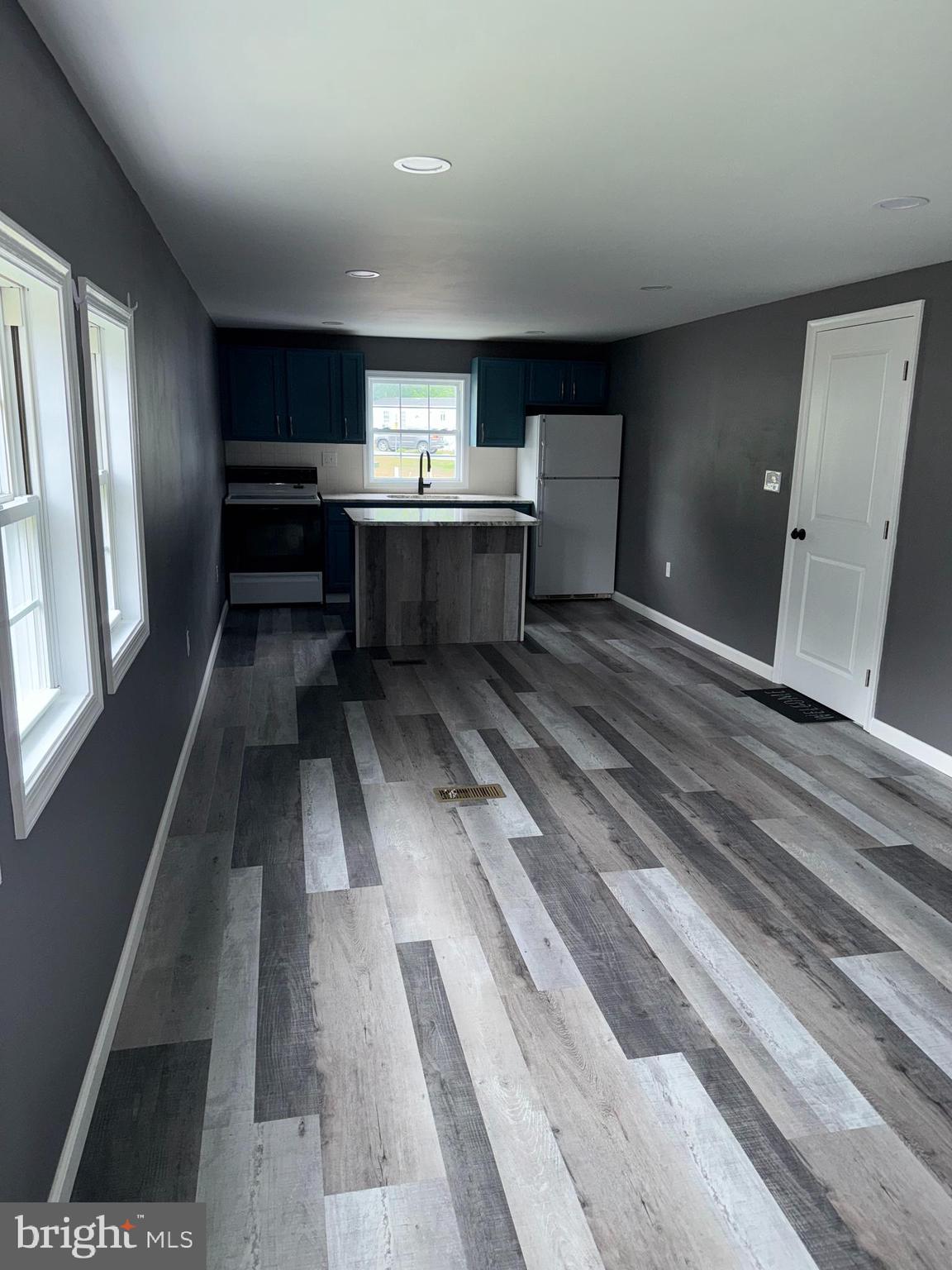 NORTH HAVEN - Residential