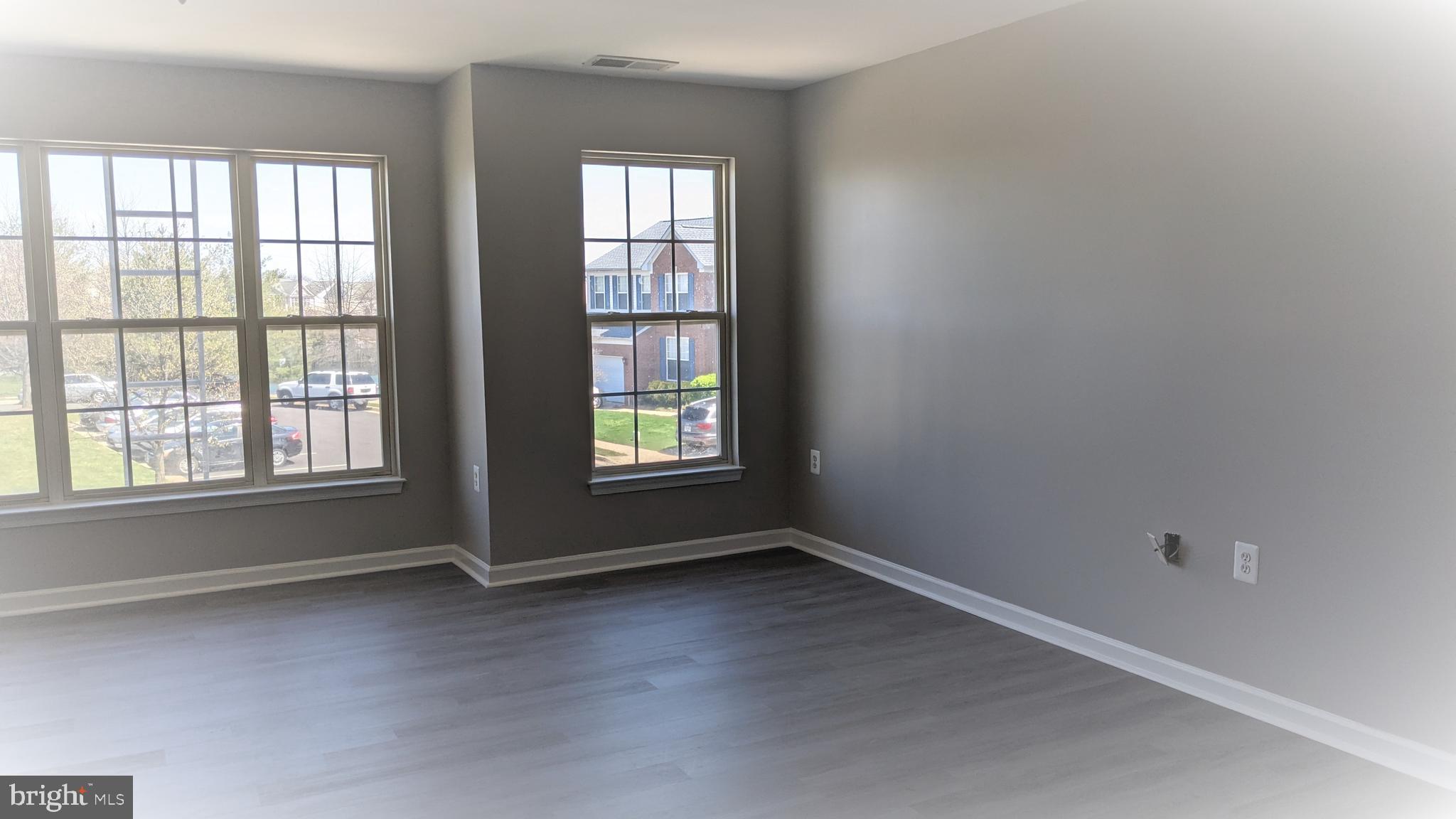 STRATFORD - Residential Lease