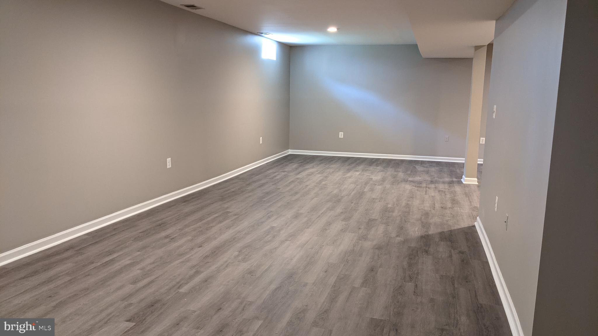 STRATFORD - Residential Lease