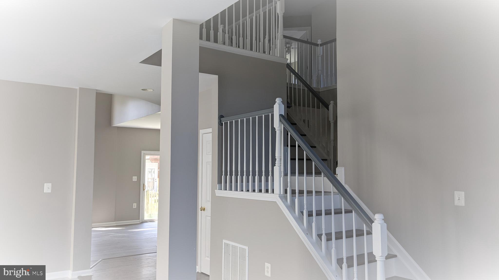 STRATFORD - Residential Lease