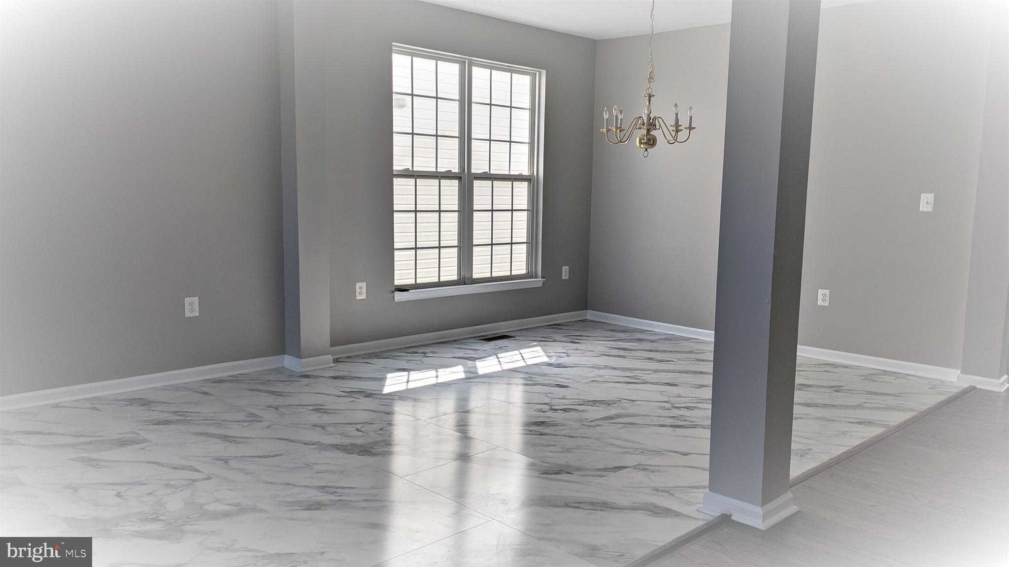 STRATFORD - Residential Lease