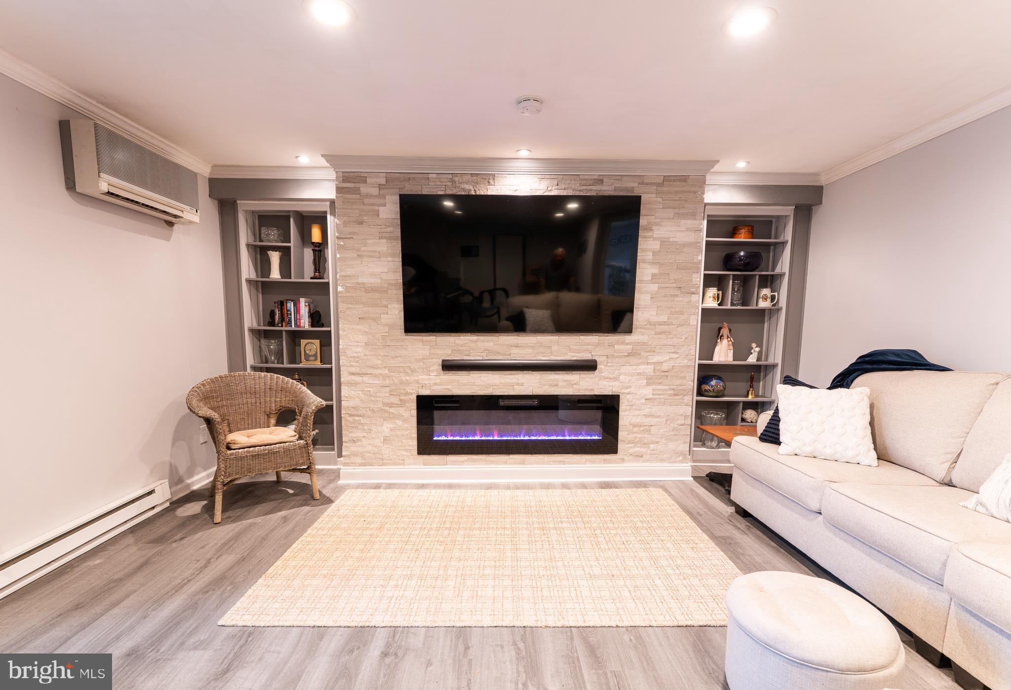 PHEASANT RUN - Residential