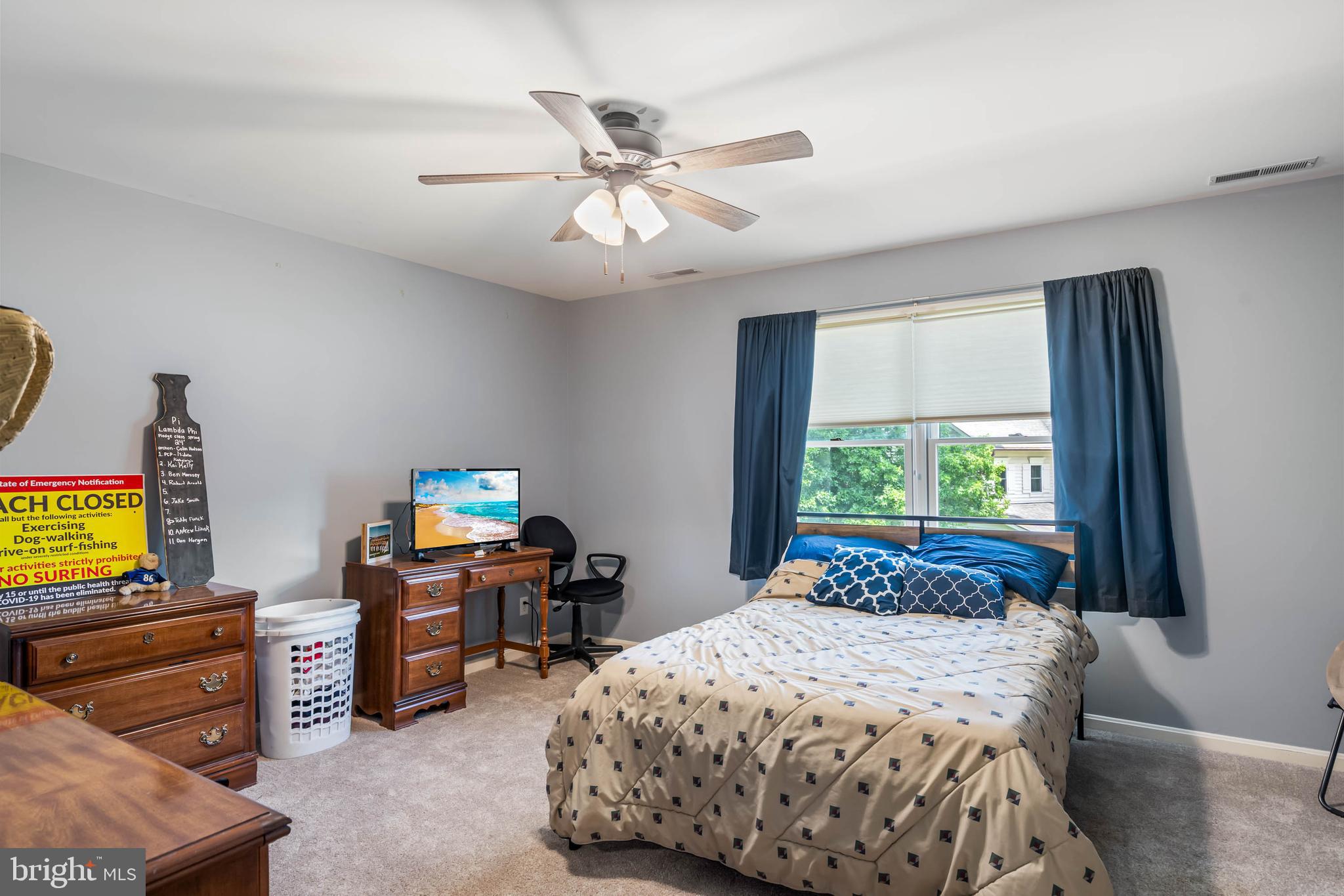 BAY COLONY - Residential