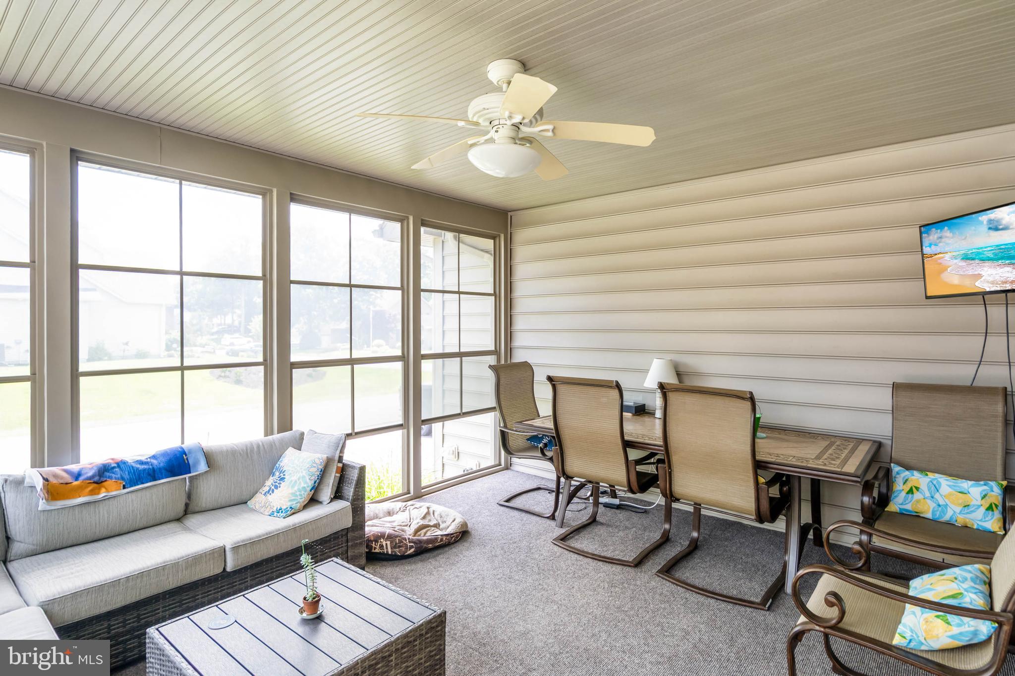 BAY COLONY - Residential