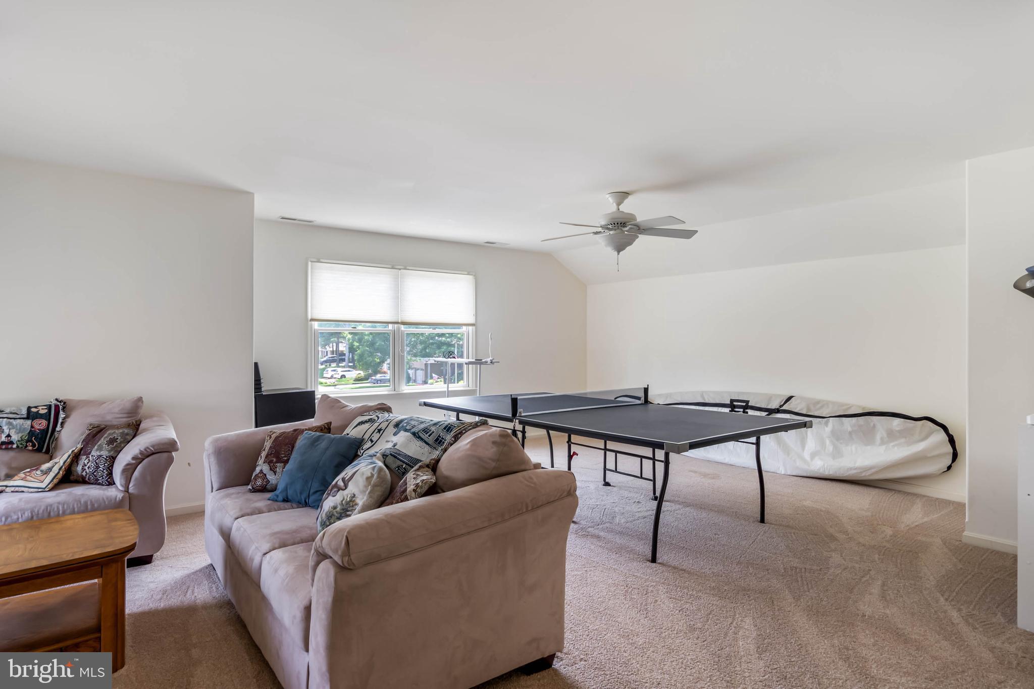 BAY COLONY - Residential