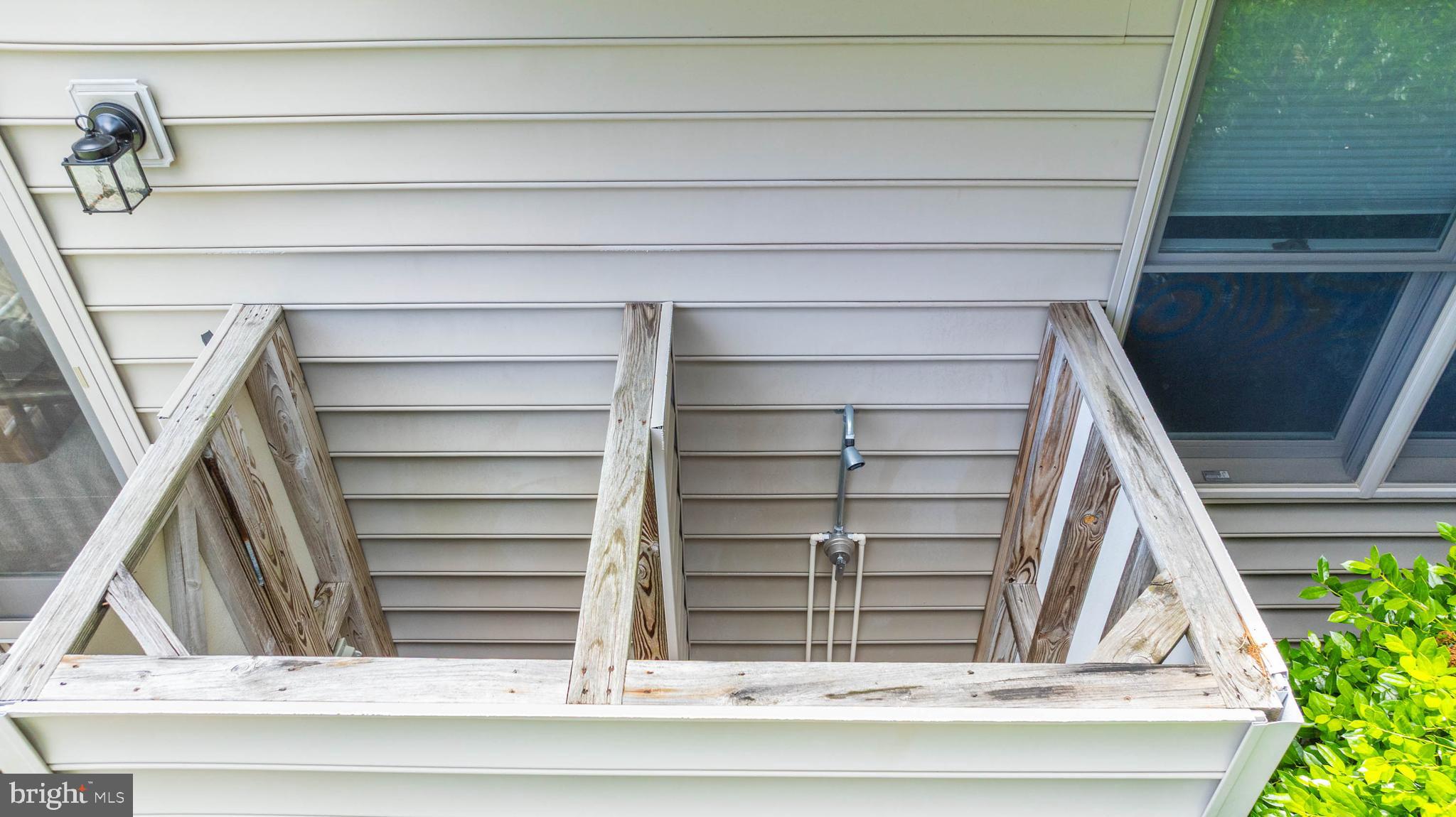 BAY COLONY - Residential