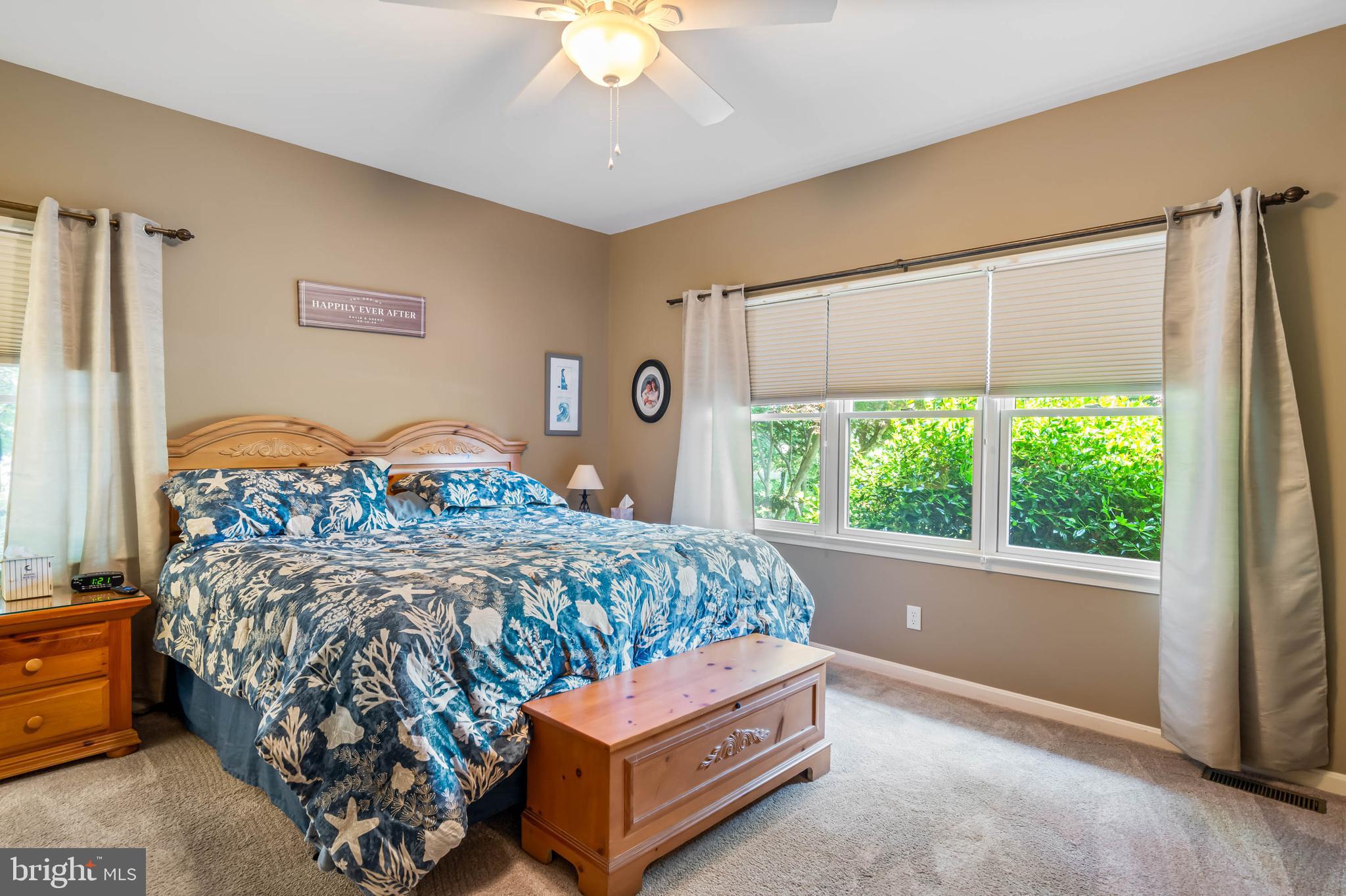 BAY COLONY - Residential