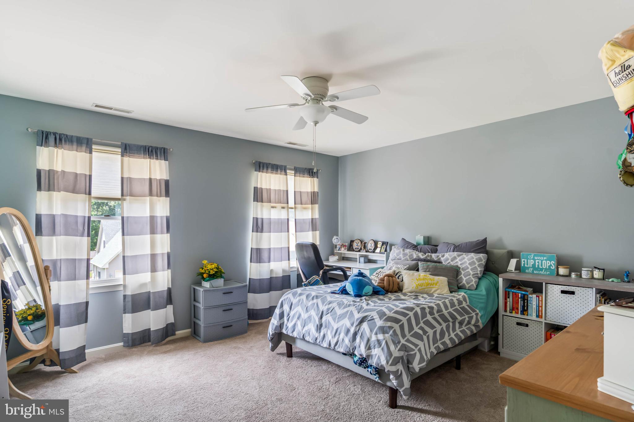 BAY COLONY - Residential