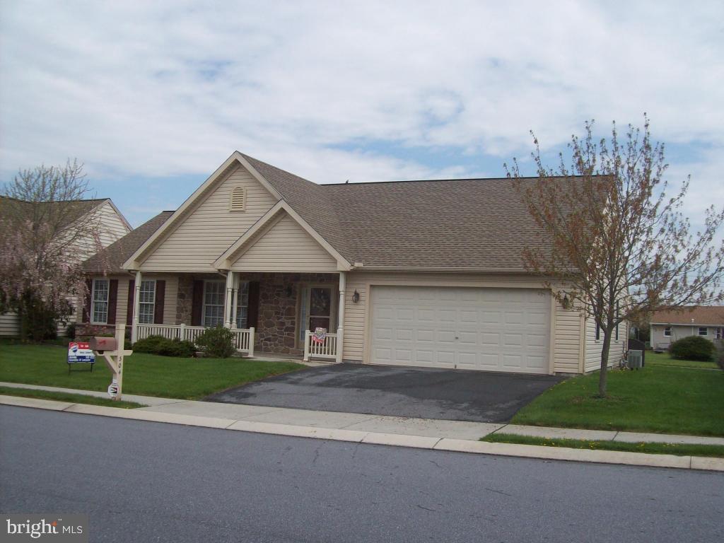 Wonderful Ranch with Open Plan- Great Room with Gas Fireplace and Vaulted Ceiling. Finished Lower Level with Office and Oversized Rec Room. Large Screened Porch-Patio with Hot Tub. Tastefully Fenced Yard.