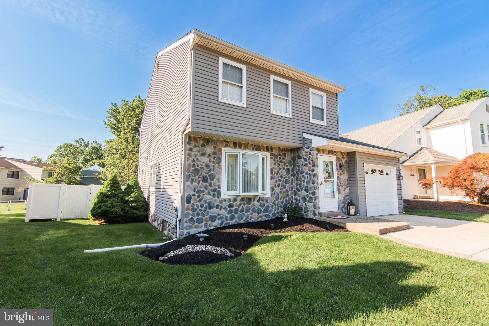 HORSHAMTOWNE - Residential