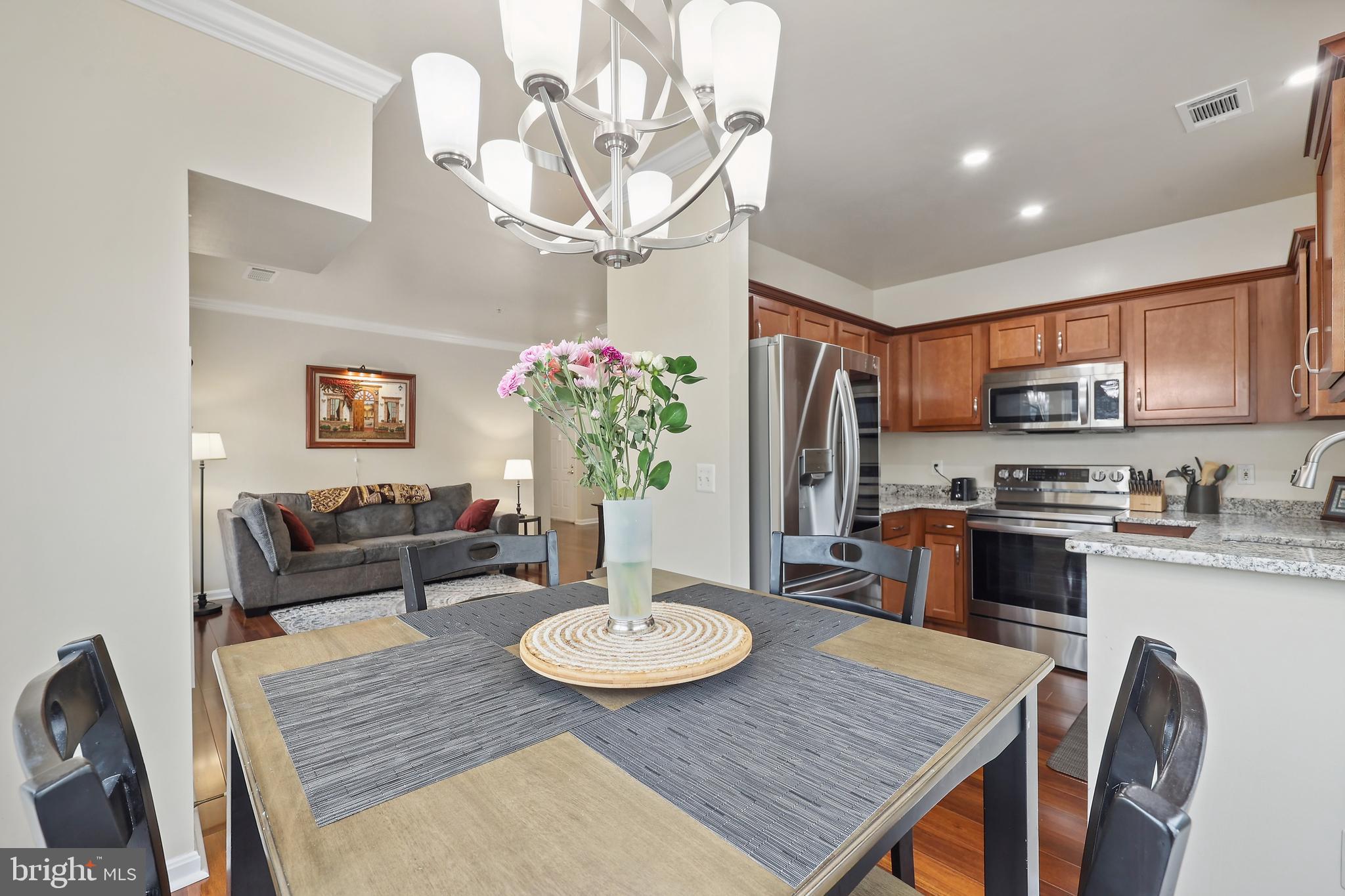 4561 STRUTFIELD LANE 3218
