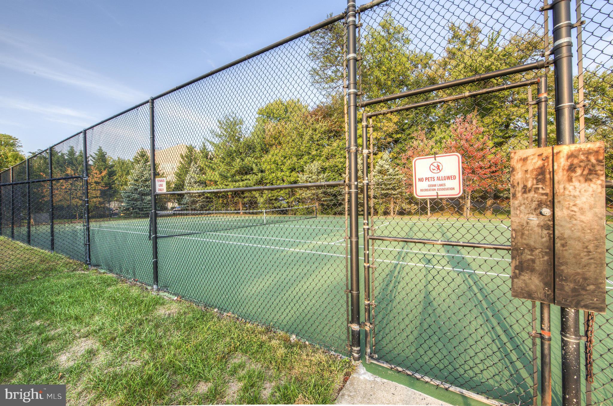 CEDAR LAKES - Residential