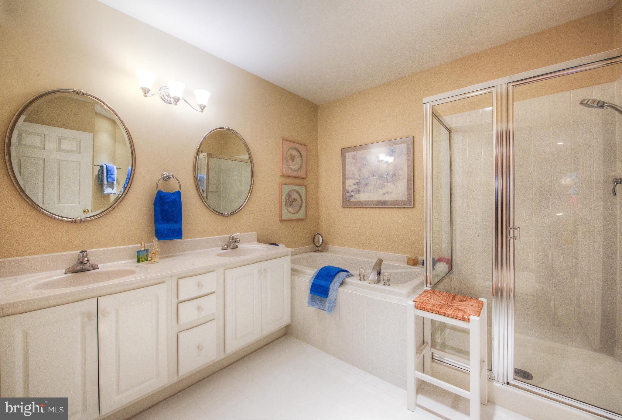 CEDAR LAKES - Residential