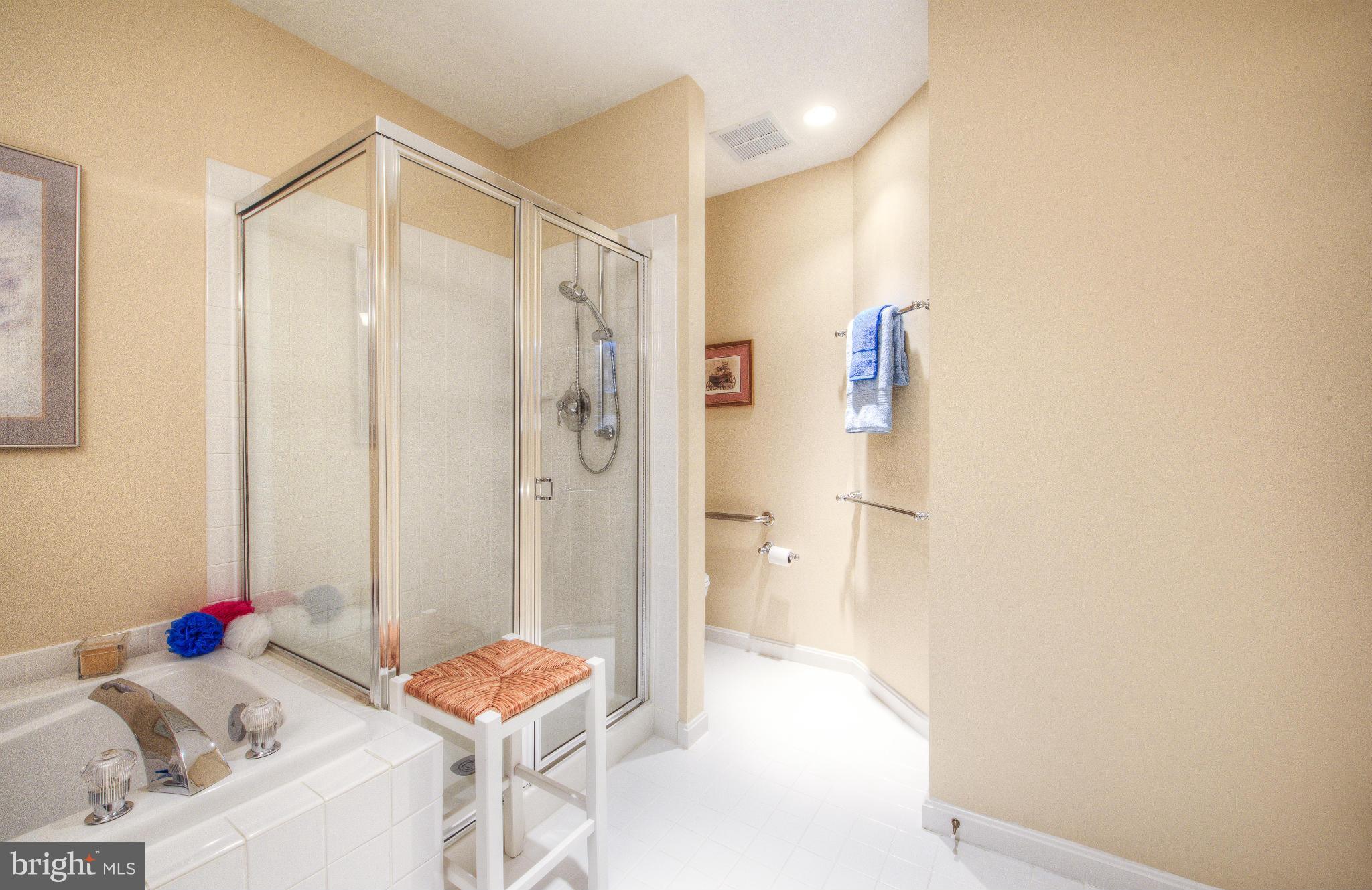 CEDAR LAKES - Residential