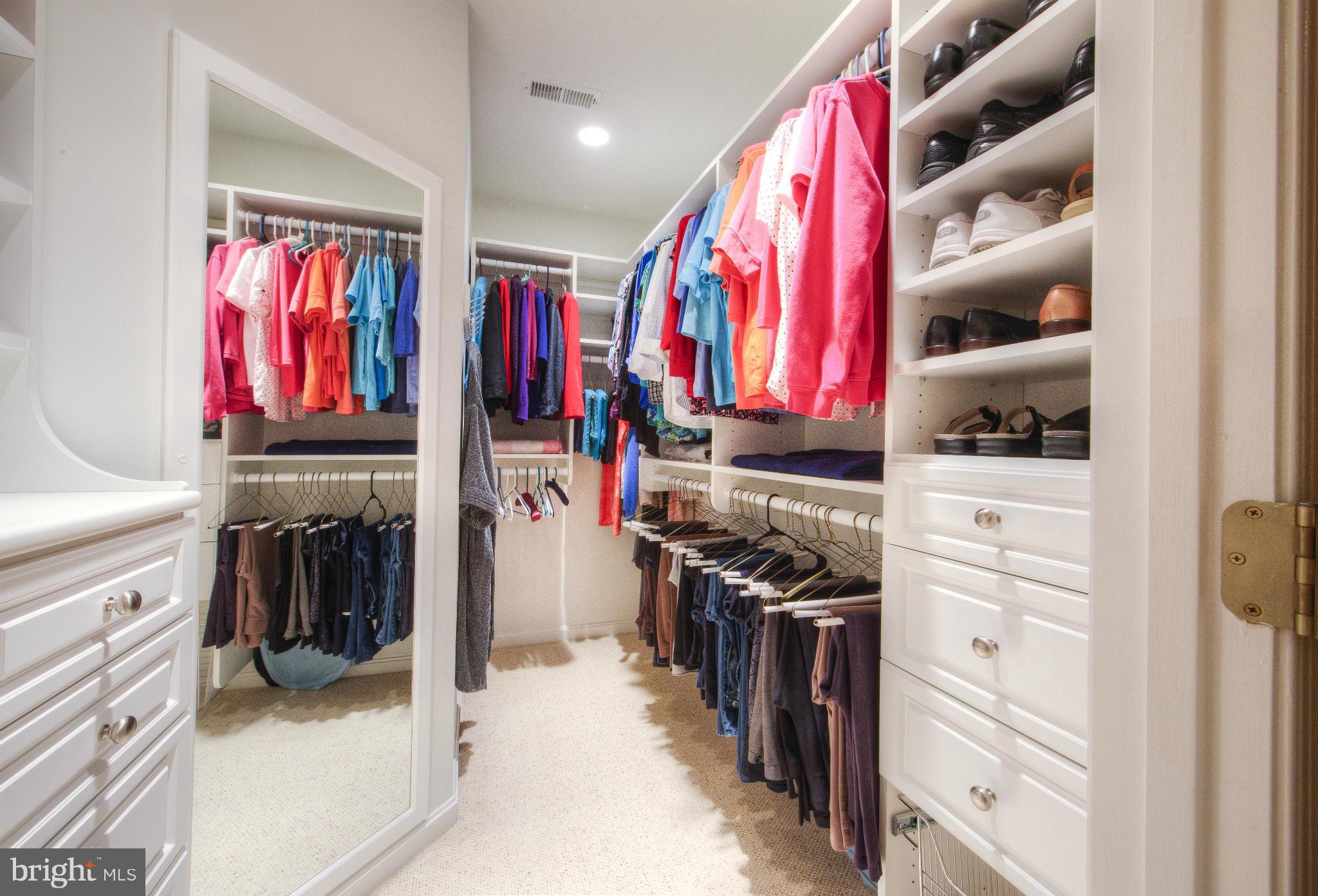 CEDAR LAKES - Residential