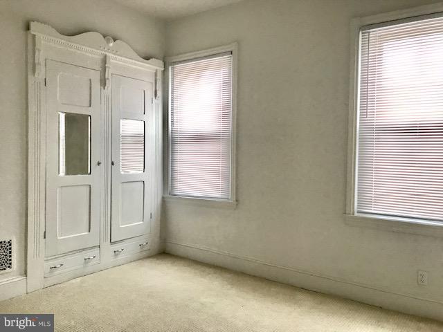 SOUTH KENSINGTON - Residential Lease