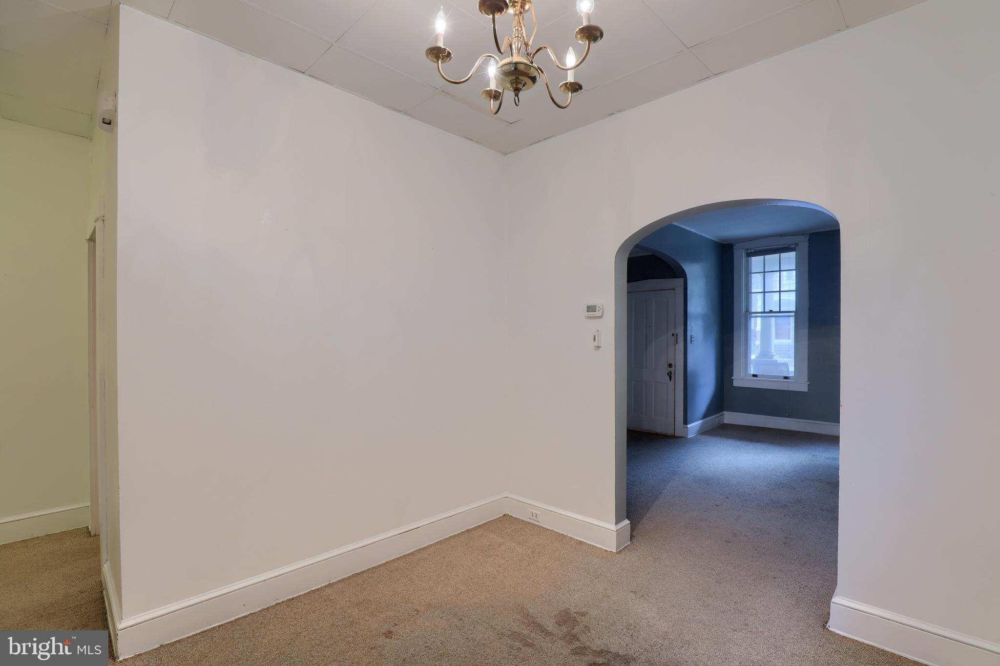 CHESTNUT HILL - Residential Income