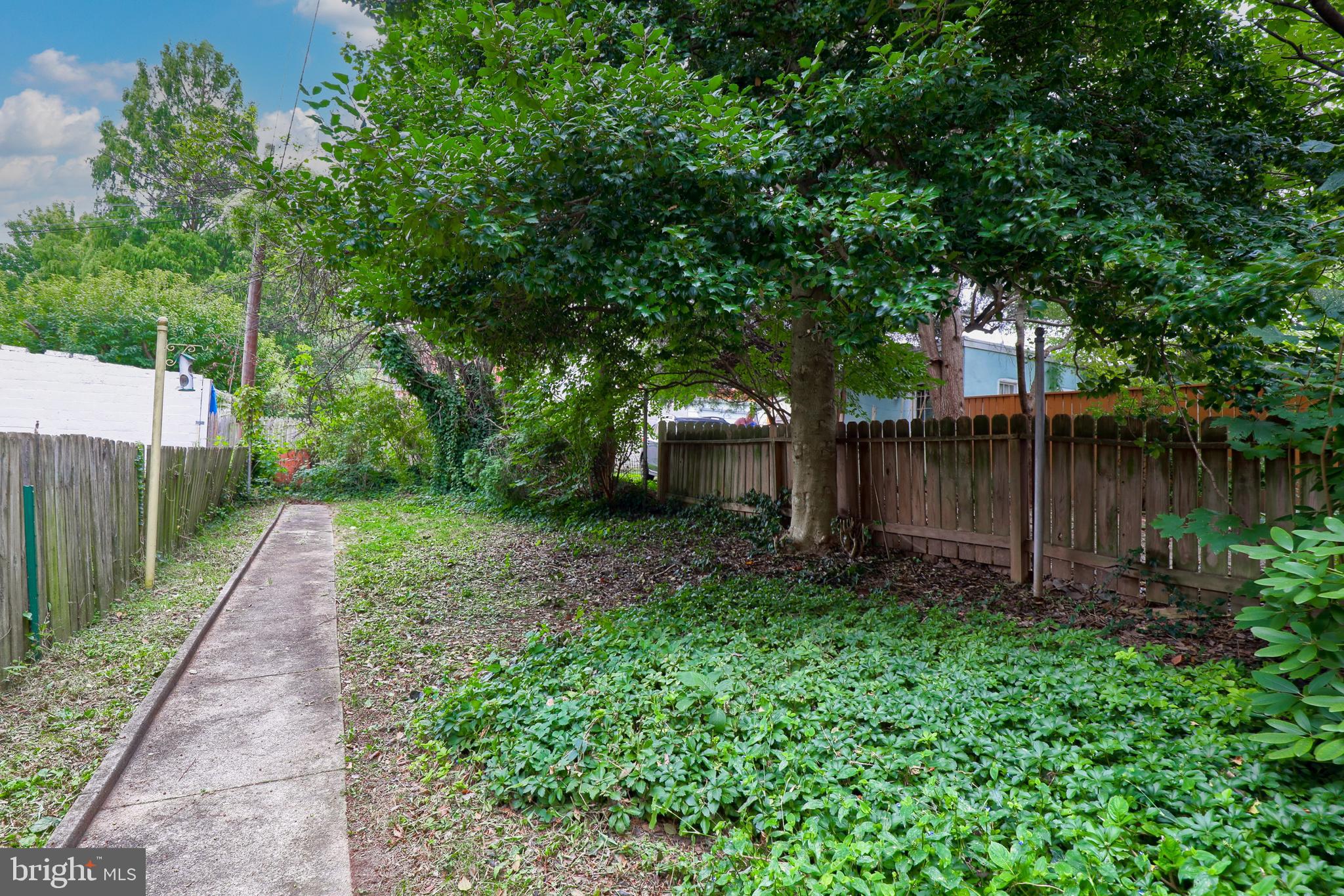 CHESTNUT HILL - Residential Income