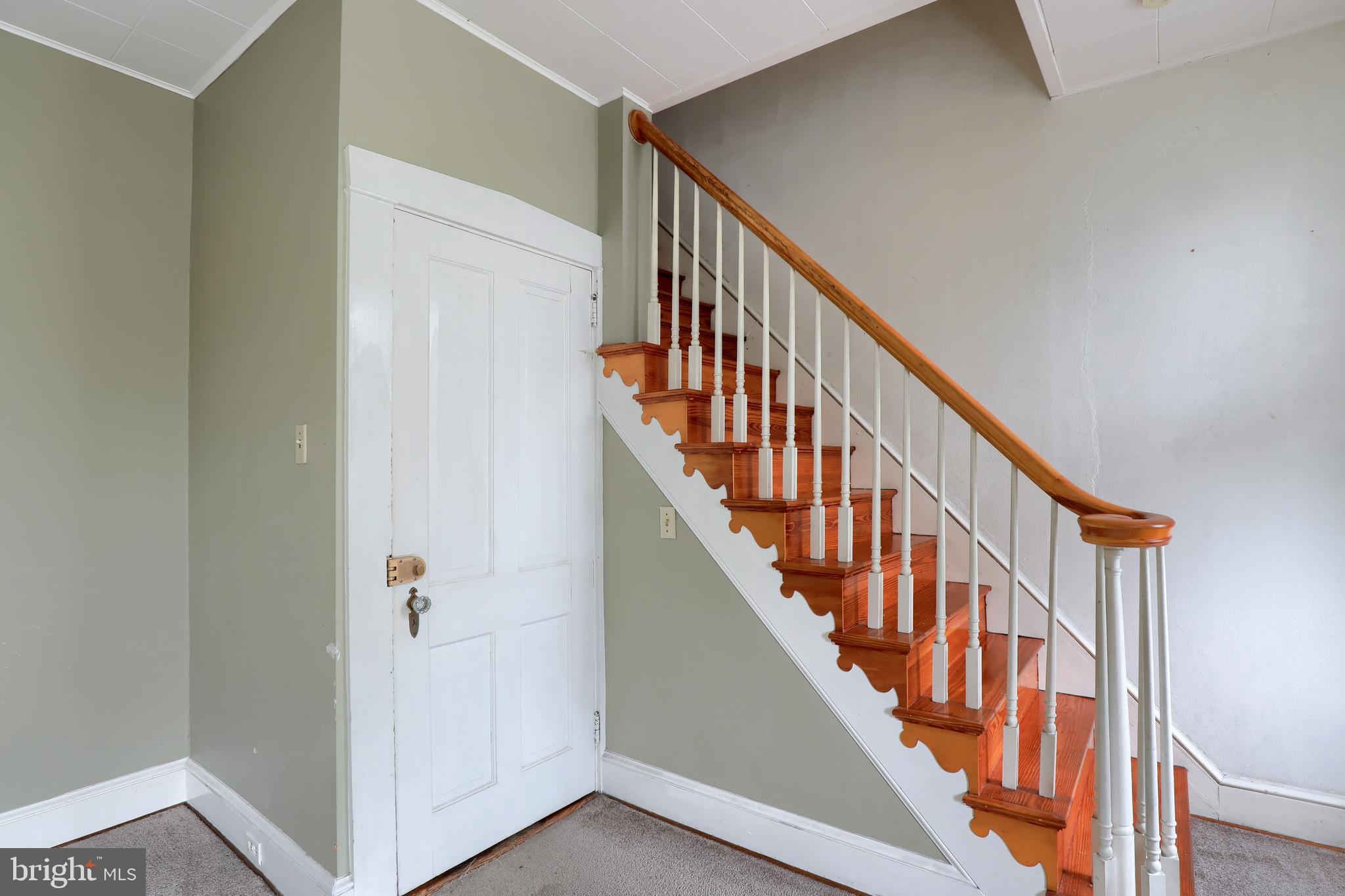 CHESTNUT HILL - Residential Income