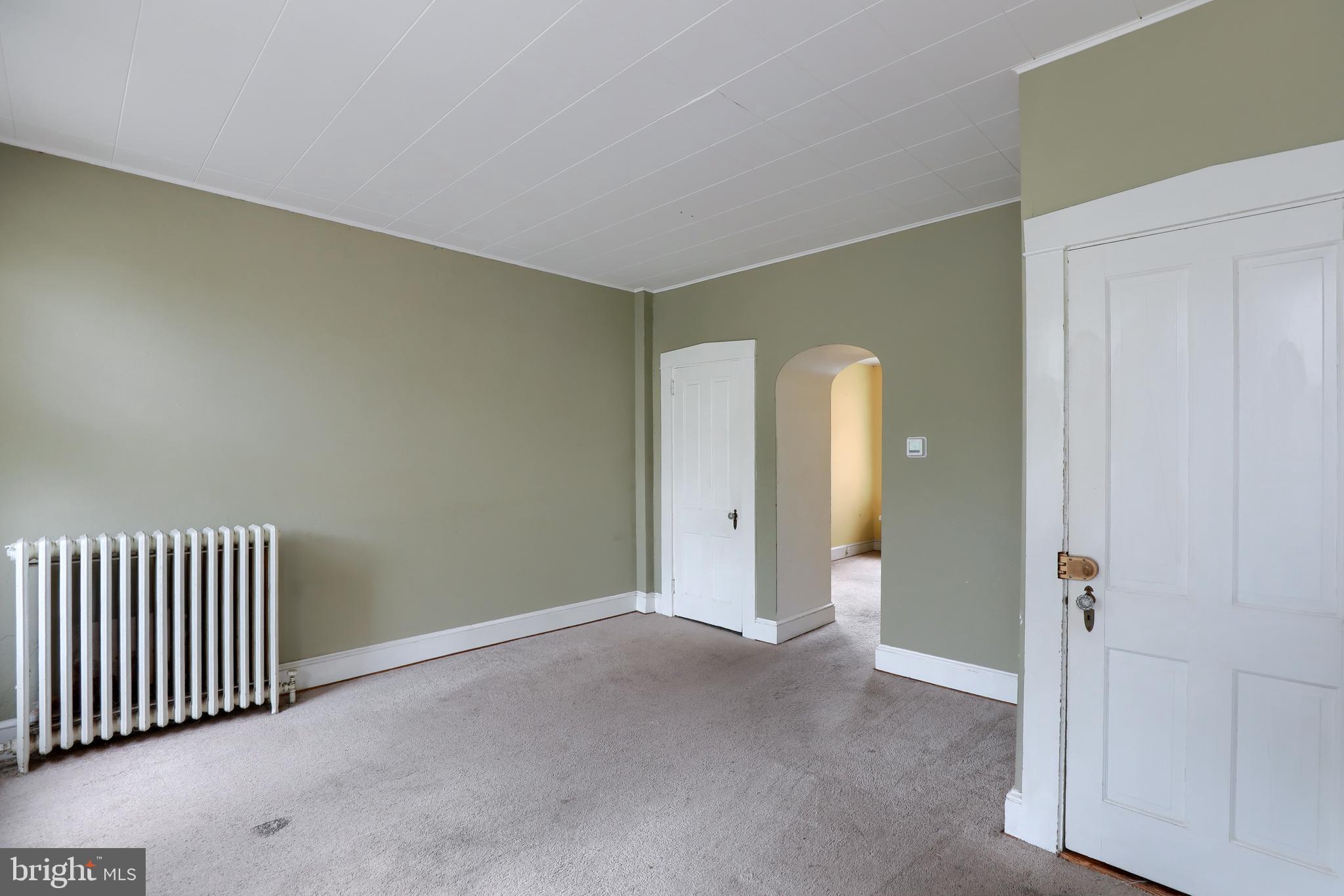 CHESTNUT HILL - Residential Income