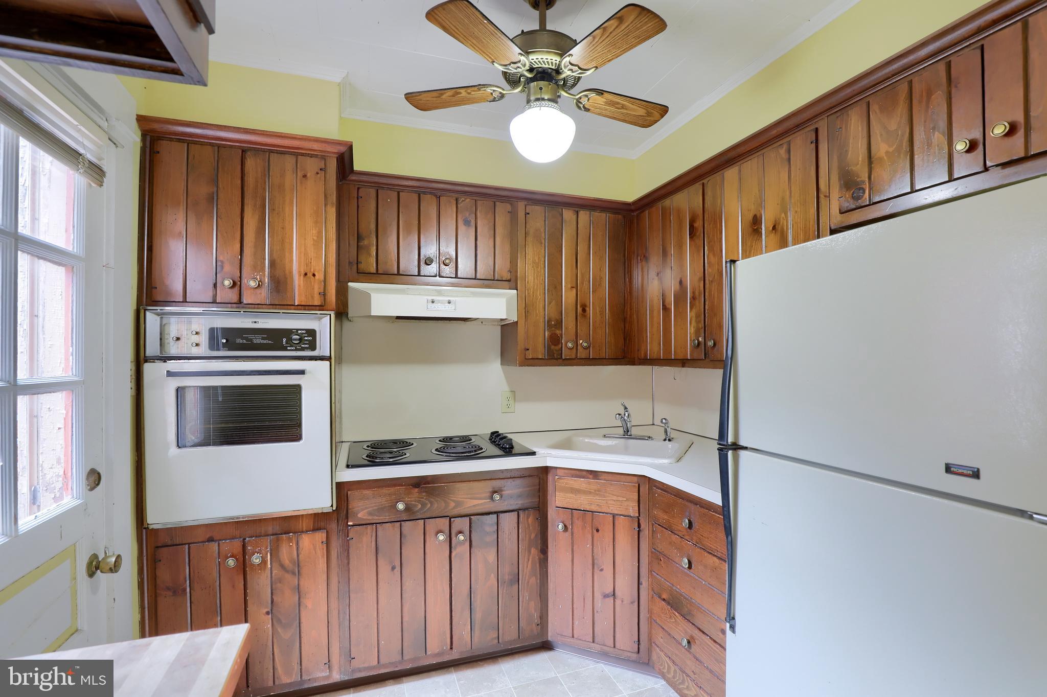 CHESTNUT HILL - Residential Income