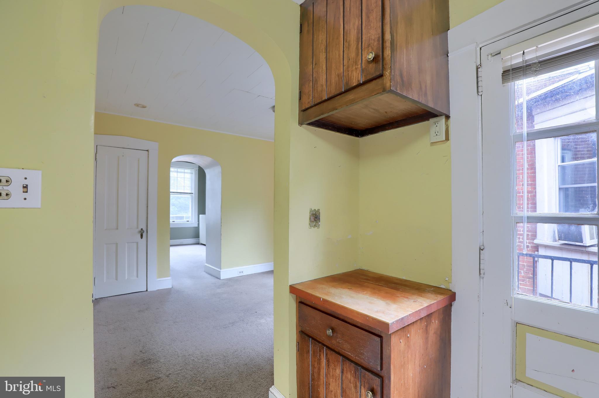 CHESTNUT HILL - Residential Income