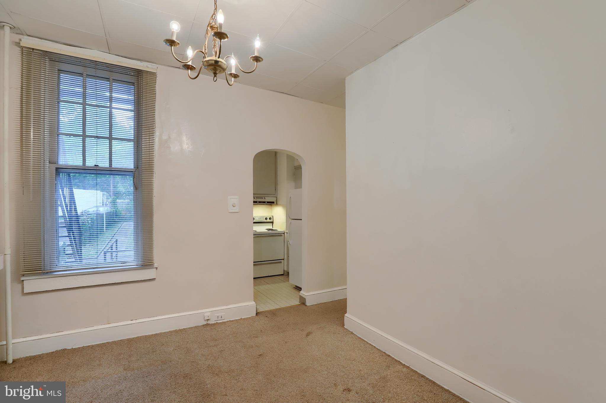 CHESTNUT HILL - Residential Income