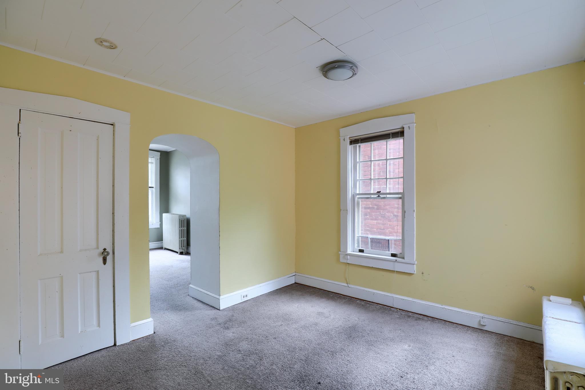 CHESTNUT HILL - Residential Income