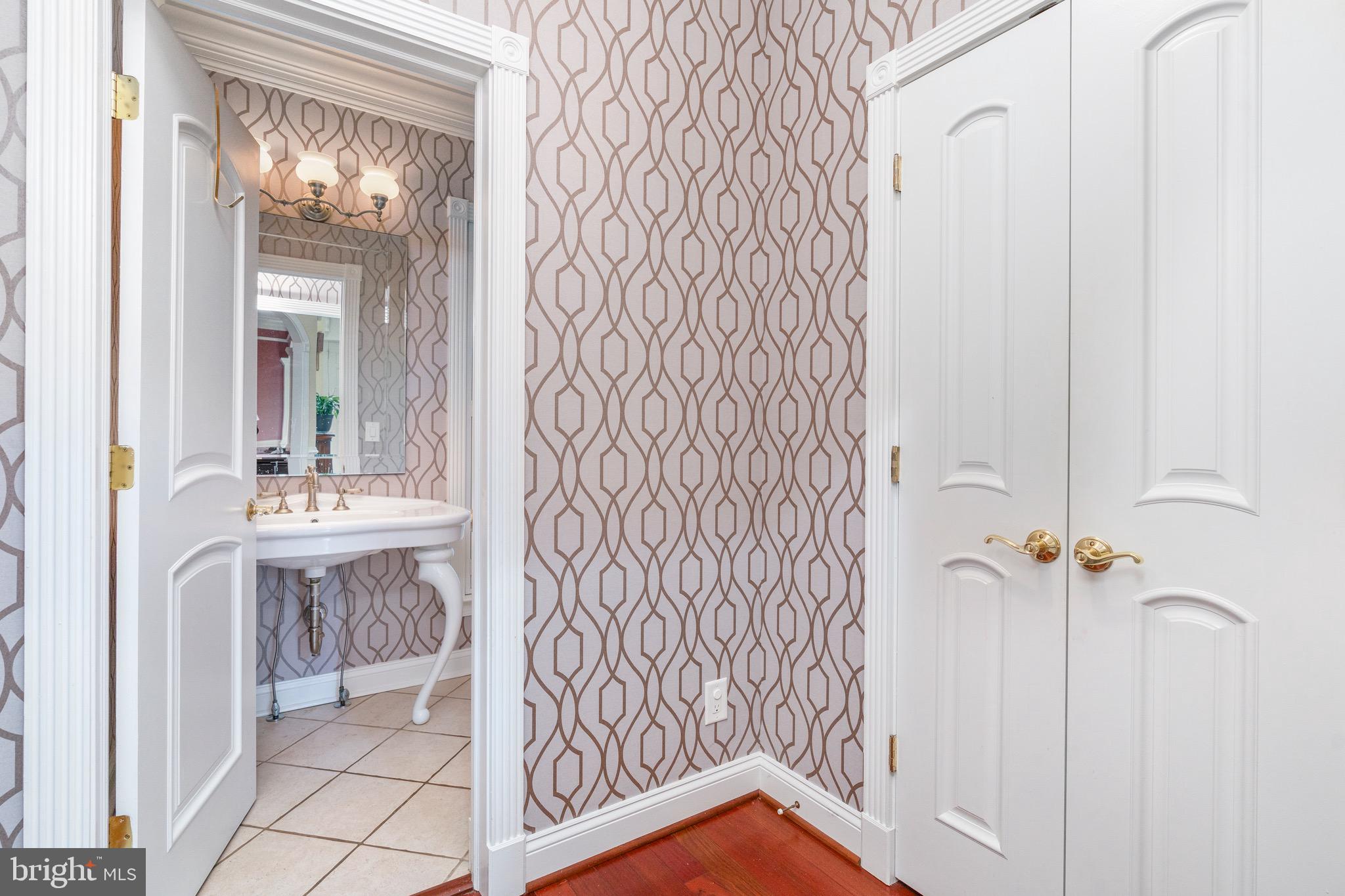 FAWN LAKE - Residential