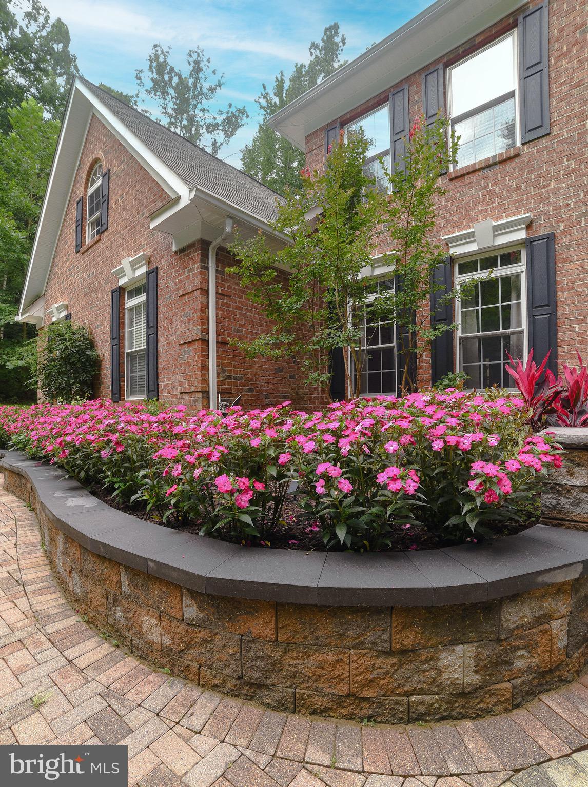 DOBBINS FARM - Residential