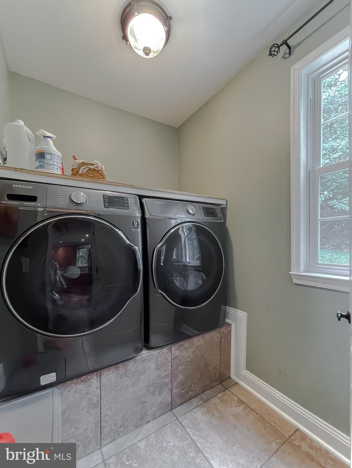 DOBBINS FARM - Residential