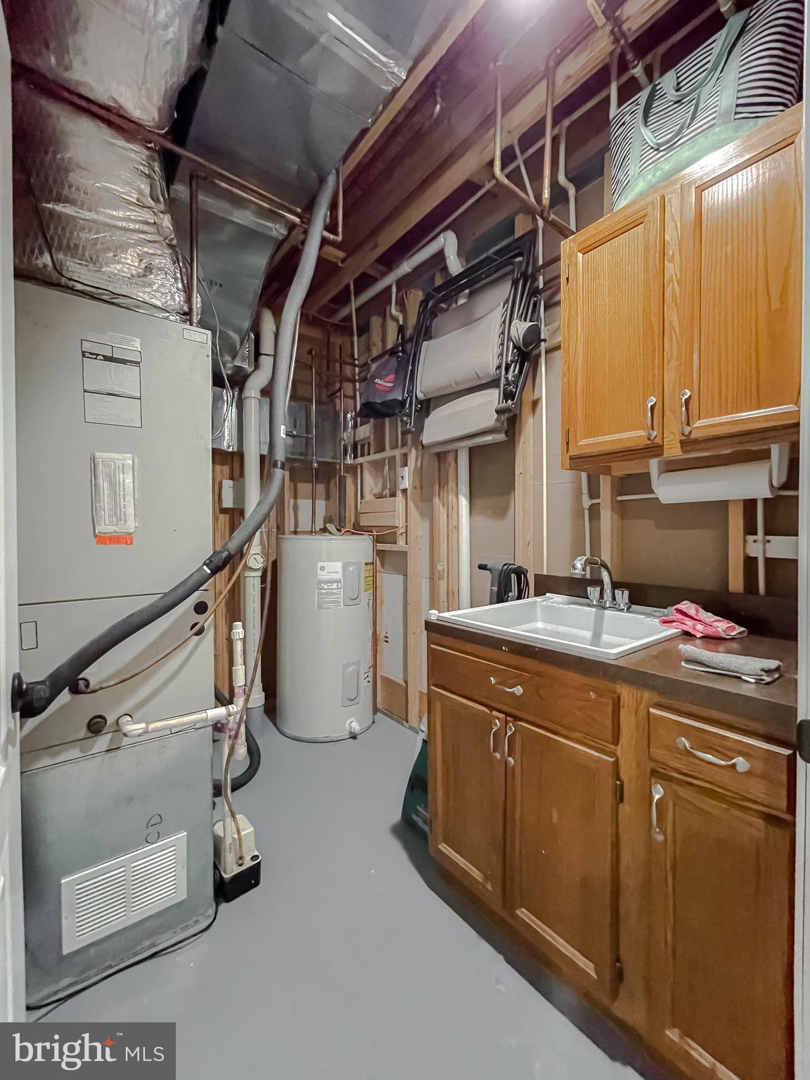 DOBBINS FARM - Residential