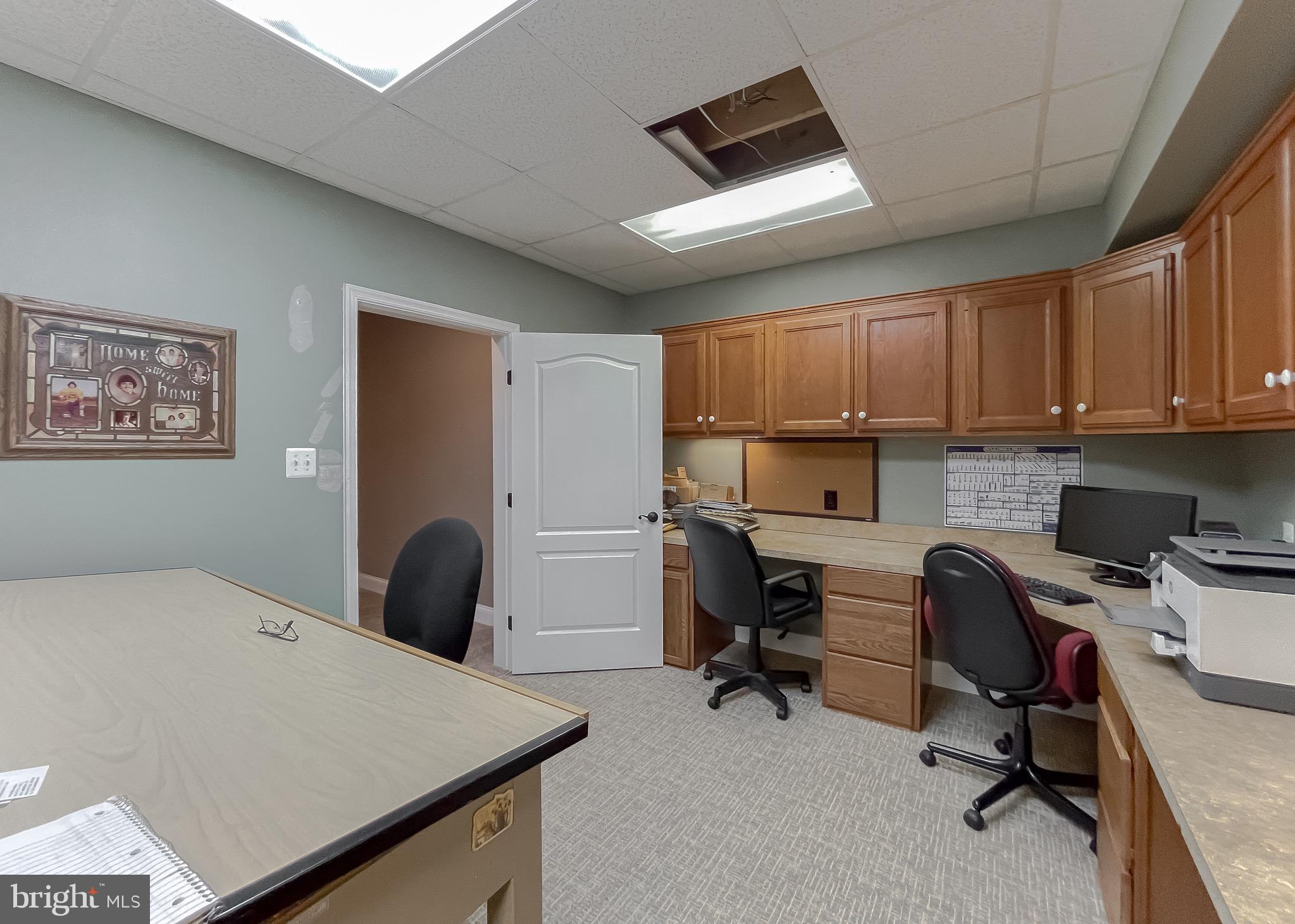 DOBBINS FARM - Residential