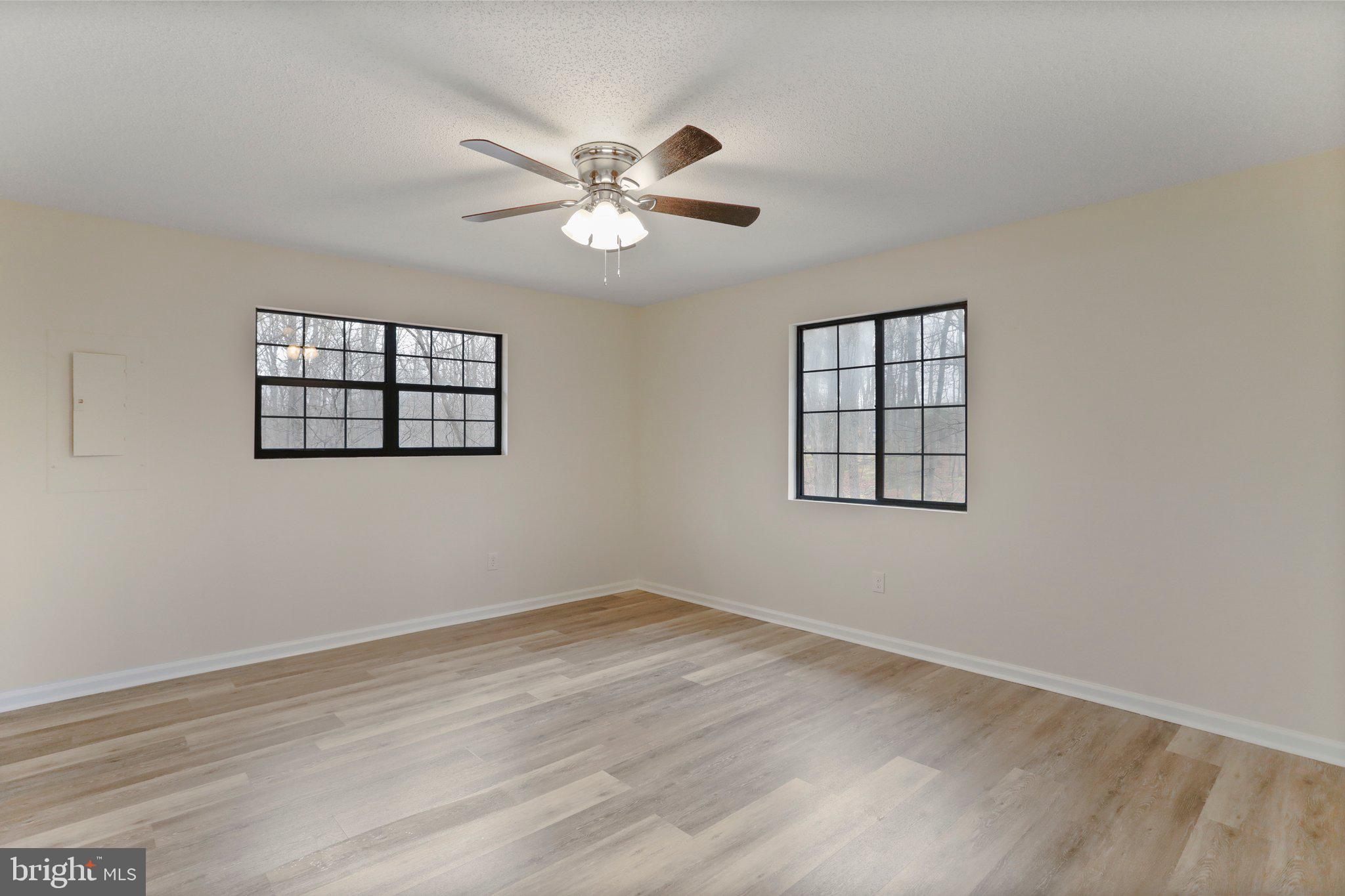 SLEEPY HOLLOW - Residential