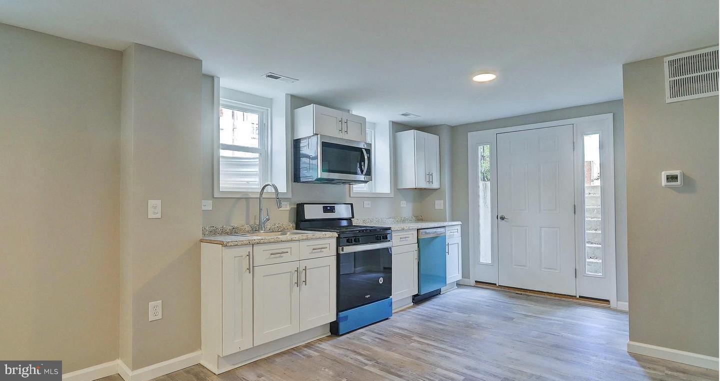 WEST RIVERDALE - Residential Lease