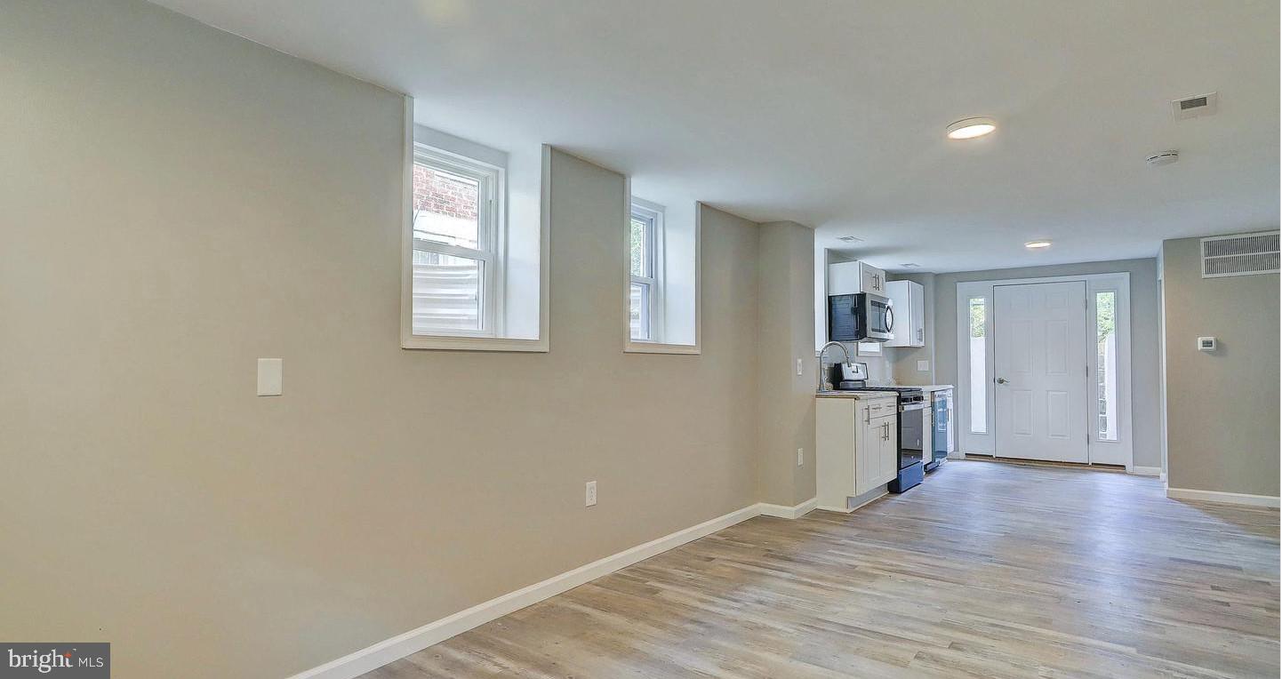 WEST RIVERDALE - Residential Lease