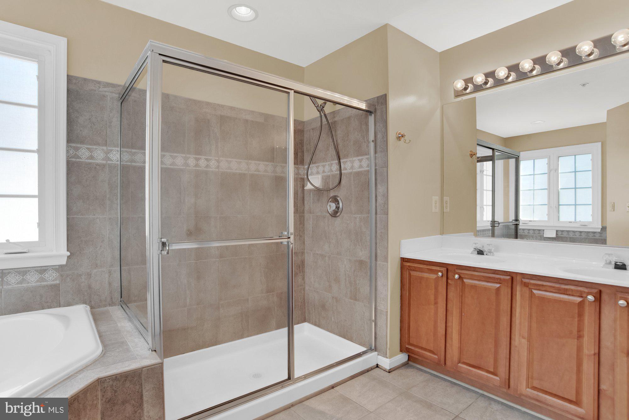 CROFTON FARMS - Residential