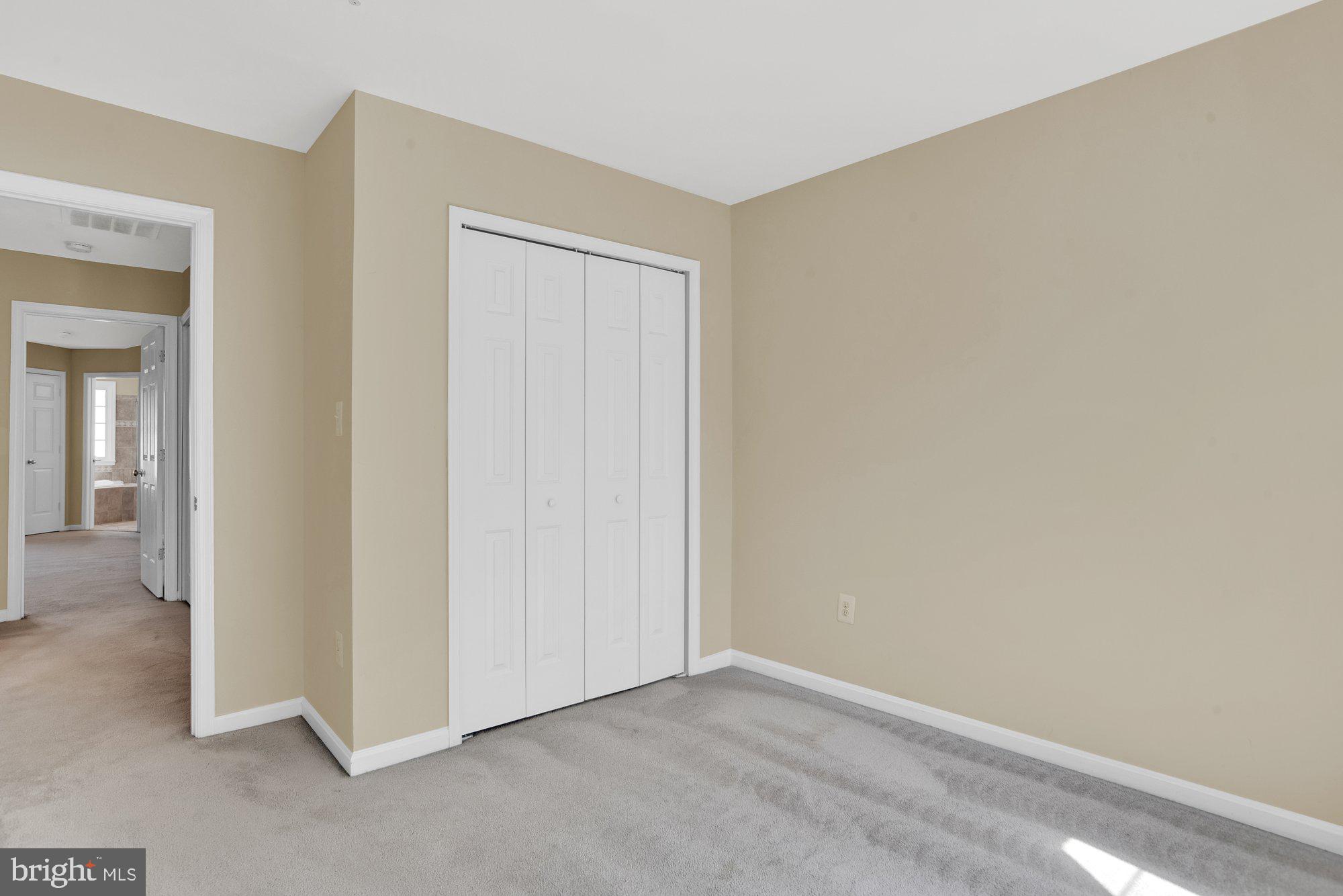 CROFTON FARMS - Residential