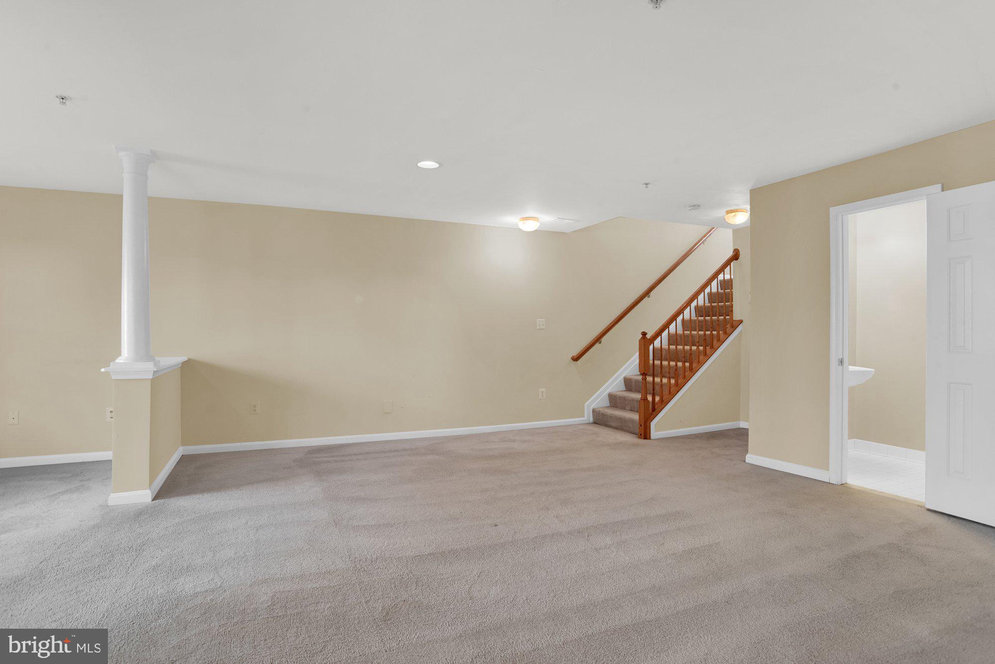 CROFTON FARMS - Residential