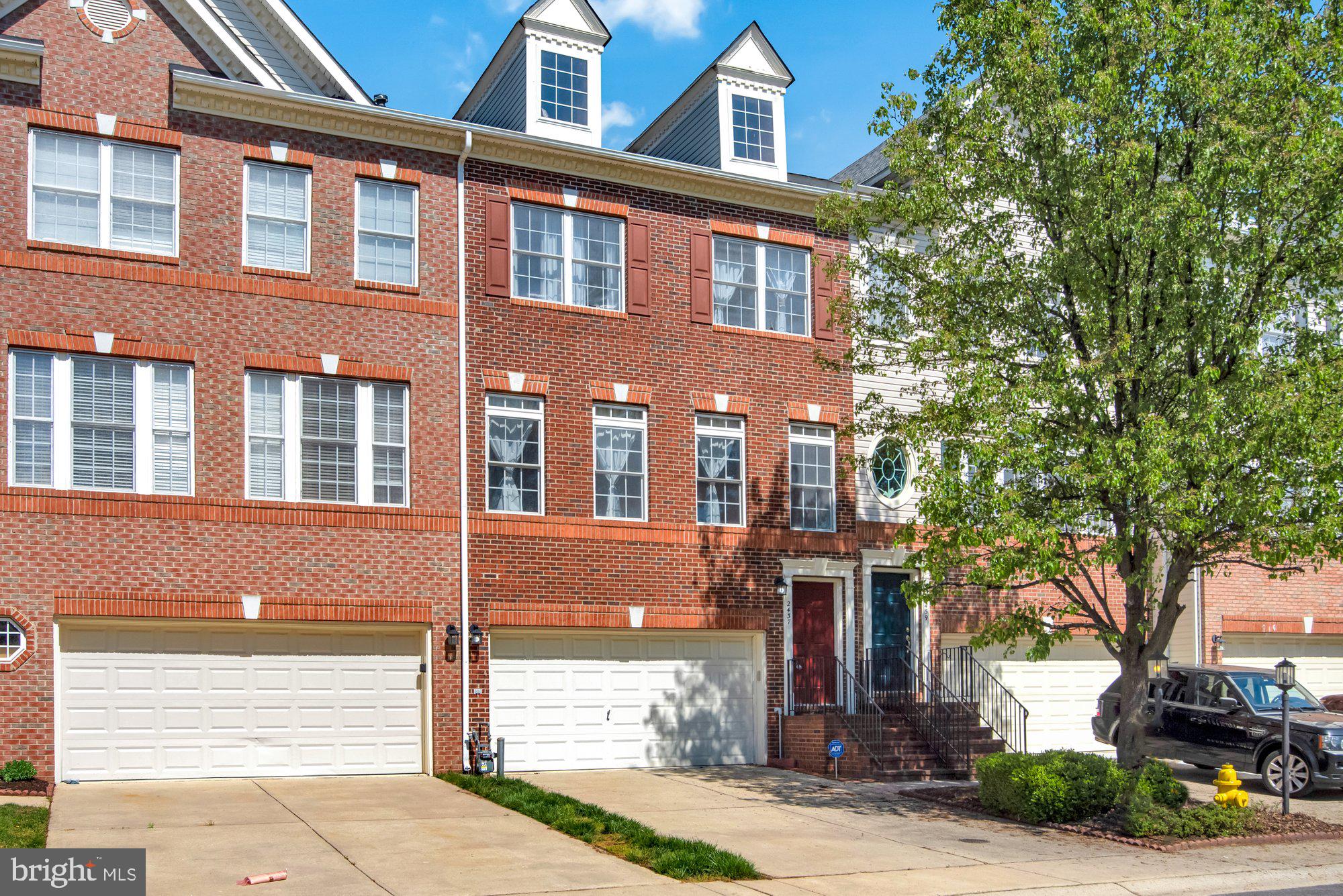 CROFTON FARMS - Residential