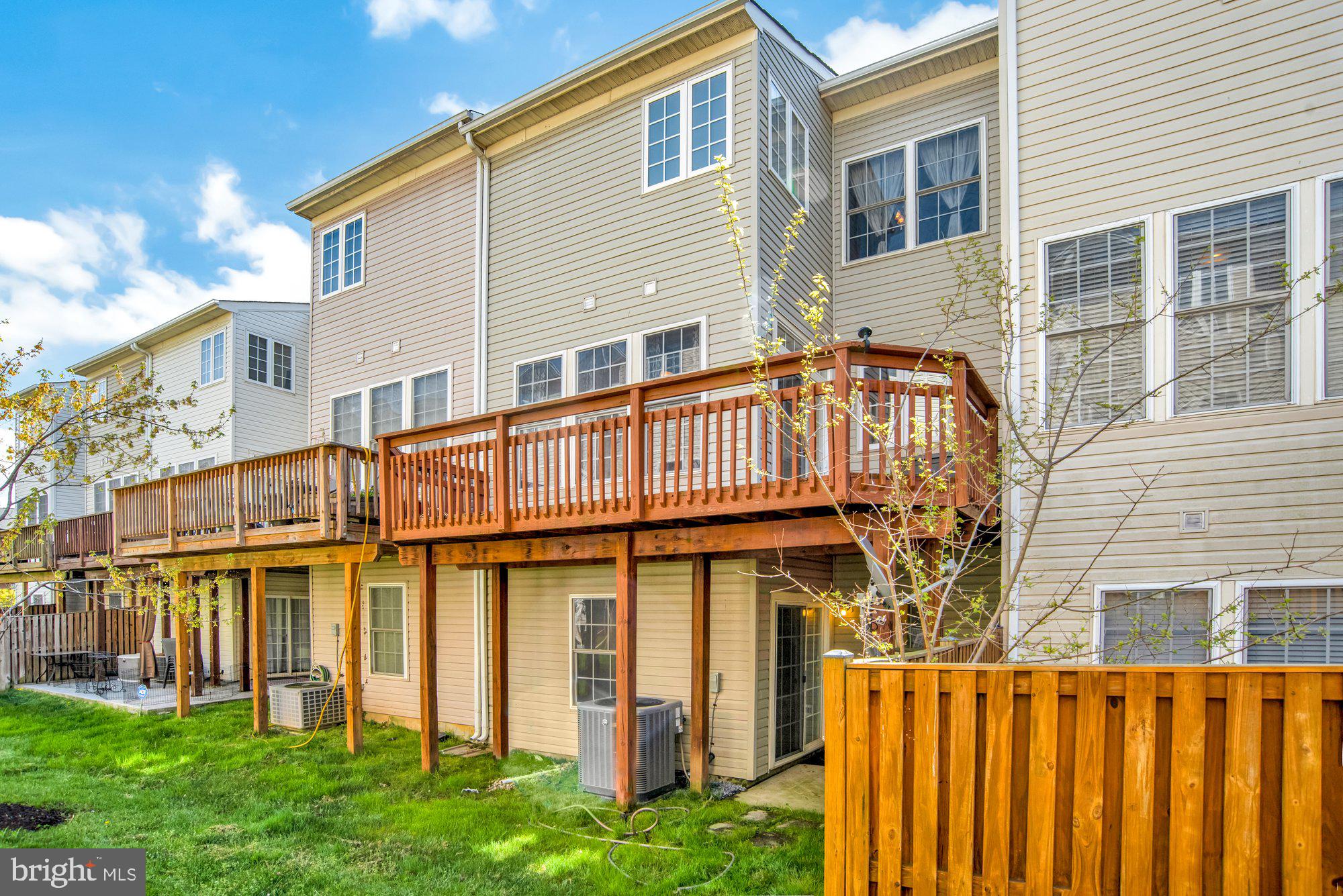 CROFTON FARMS - Residential