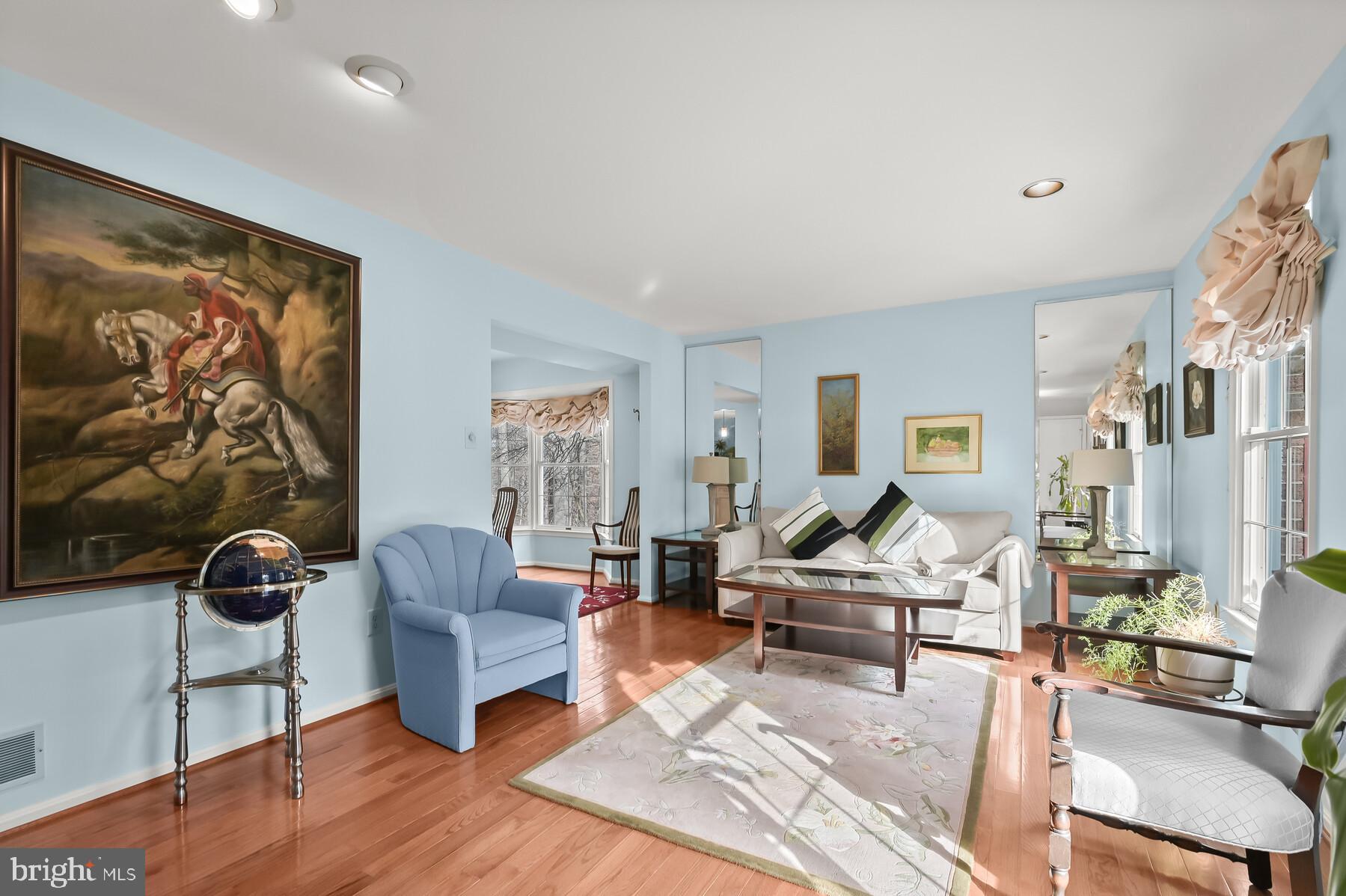 AUTUMN HILL - Residential