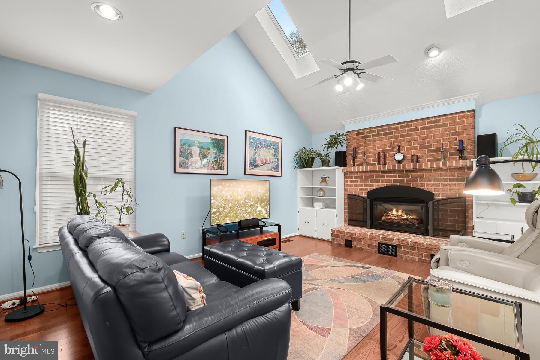 AUTUMN HILL - Residential