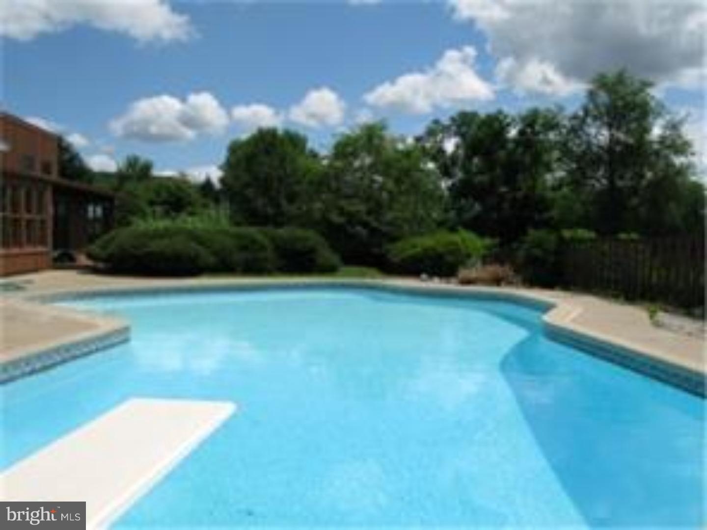 LEESPORT - Residential Lease