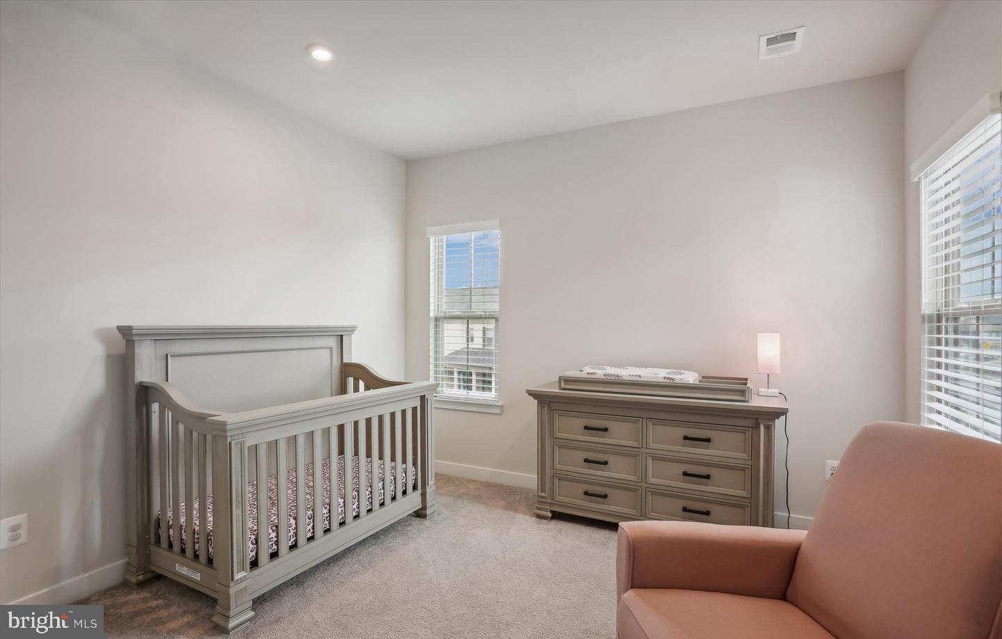 VILLAGES OF URBANA - Residential Lease