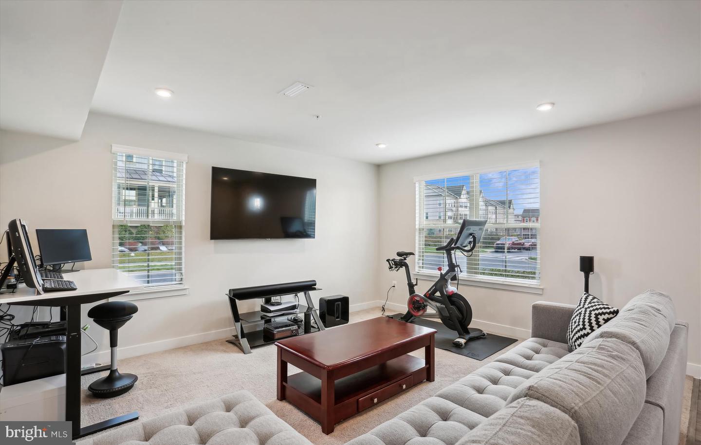 VILLAGES OF URBANA - Residential Lease