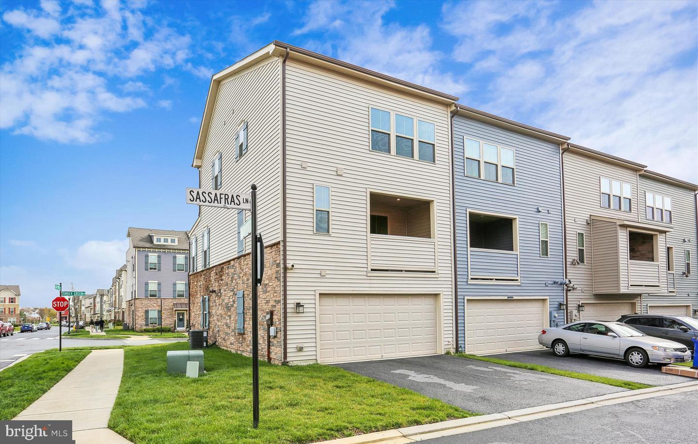 VILLAGES OF URBANA - Residential Lease